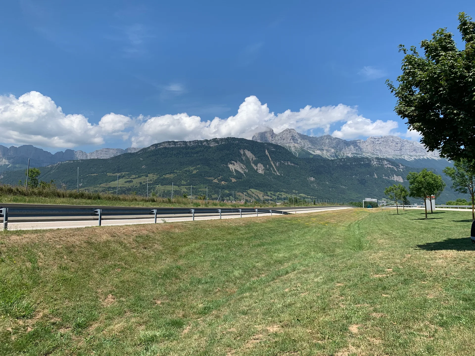 Lac de Monteynard-Avignonet à Avignonet — À 3,2 km du lac