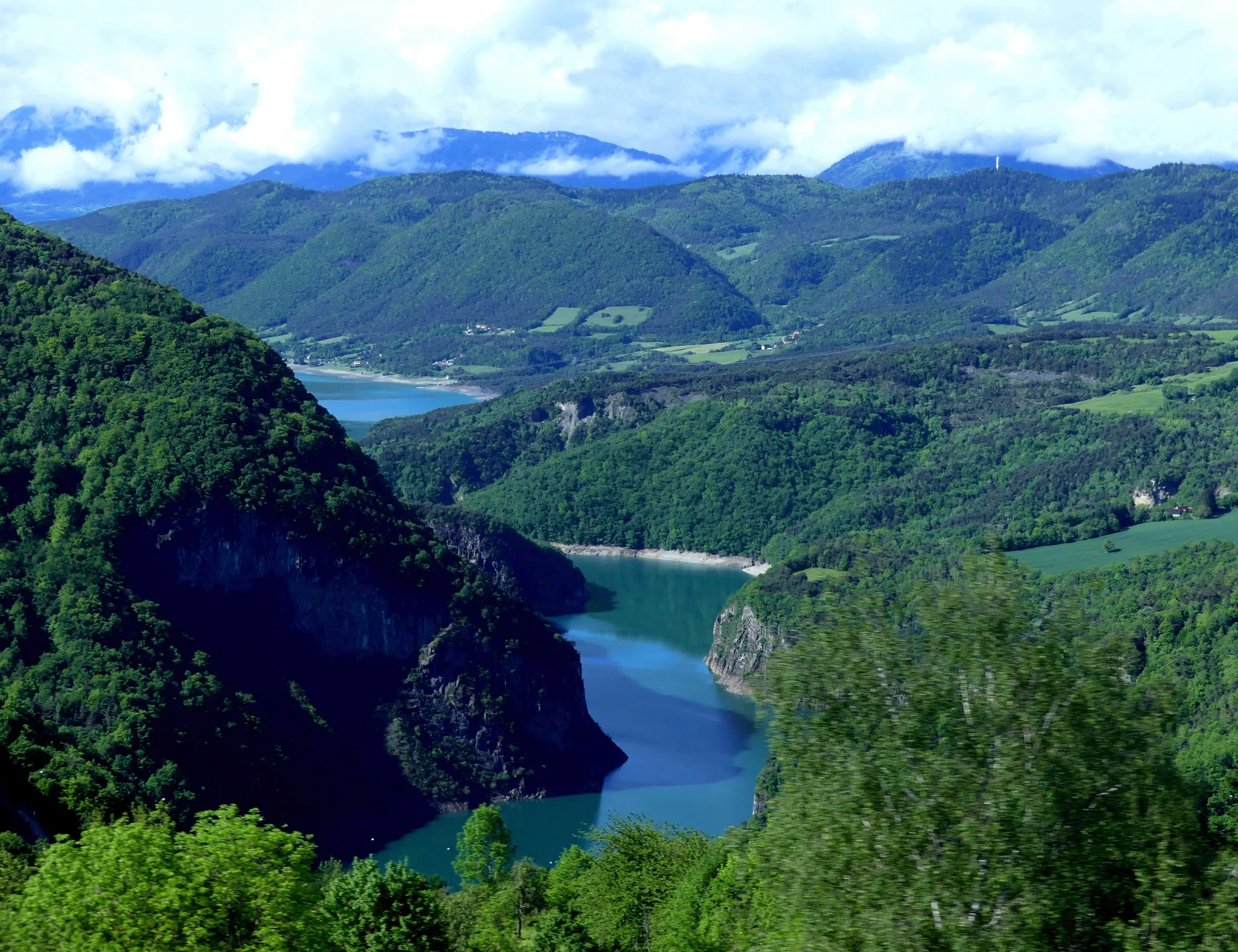 Lac de Monteynard-Avignonet à Avignonet — À 1,1 km du lac