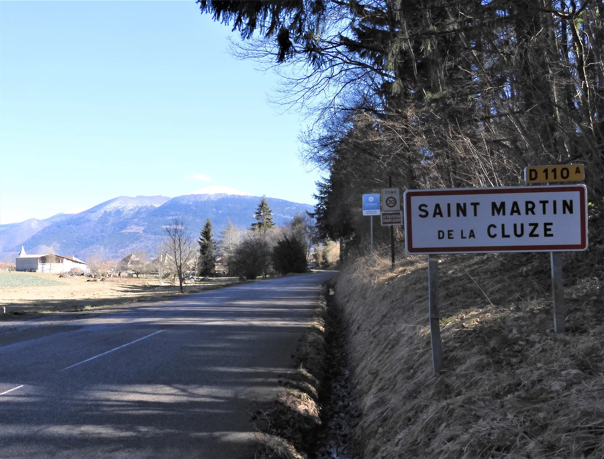 Lac de Monteynard-Avignonet à Avignonet — À 3,4 km du lac