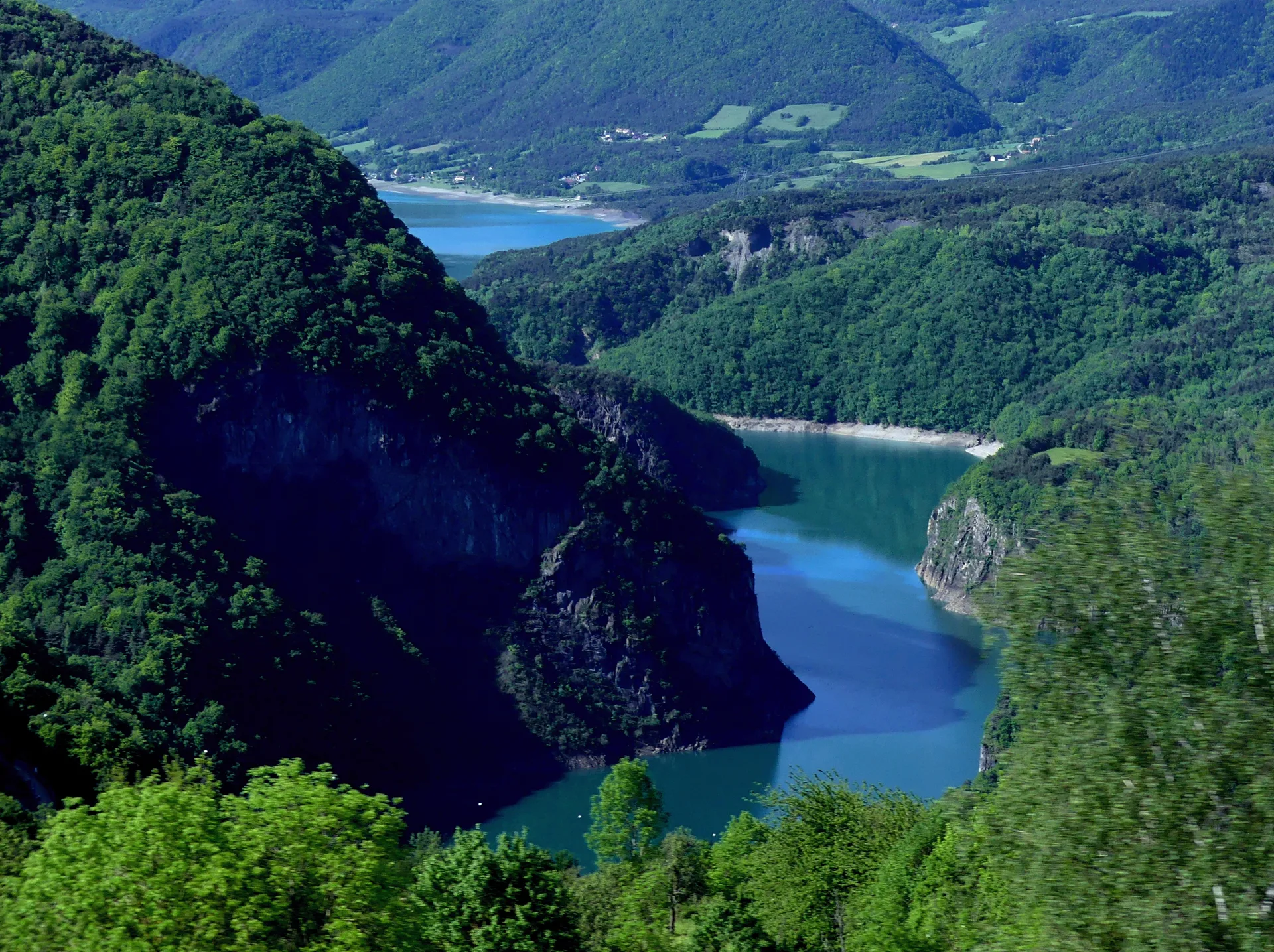 Lac de Monteynard-Avignonet à Avignonet — À 1,1 km du lac