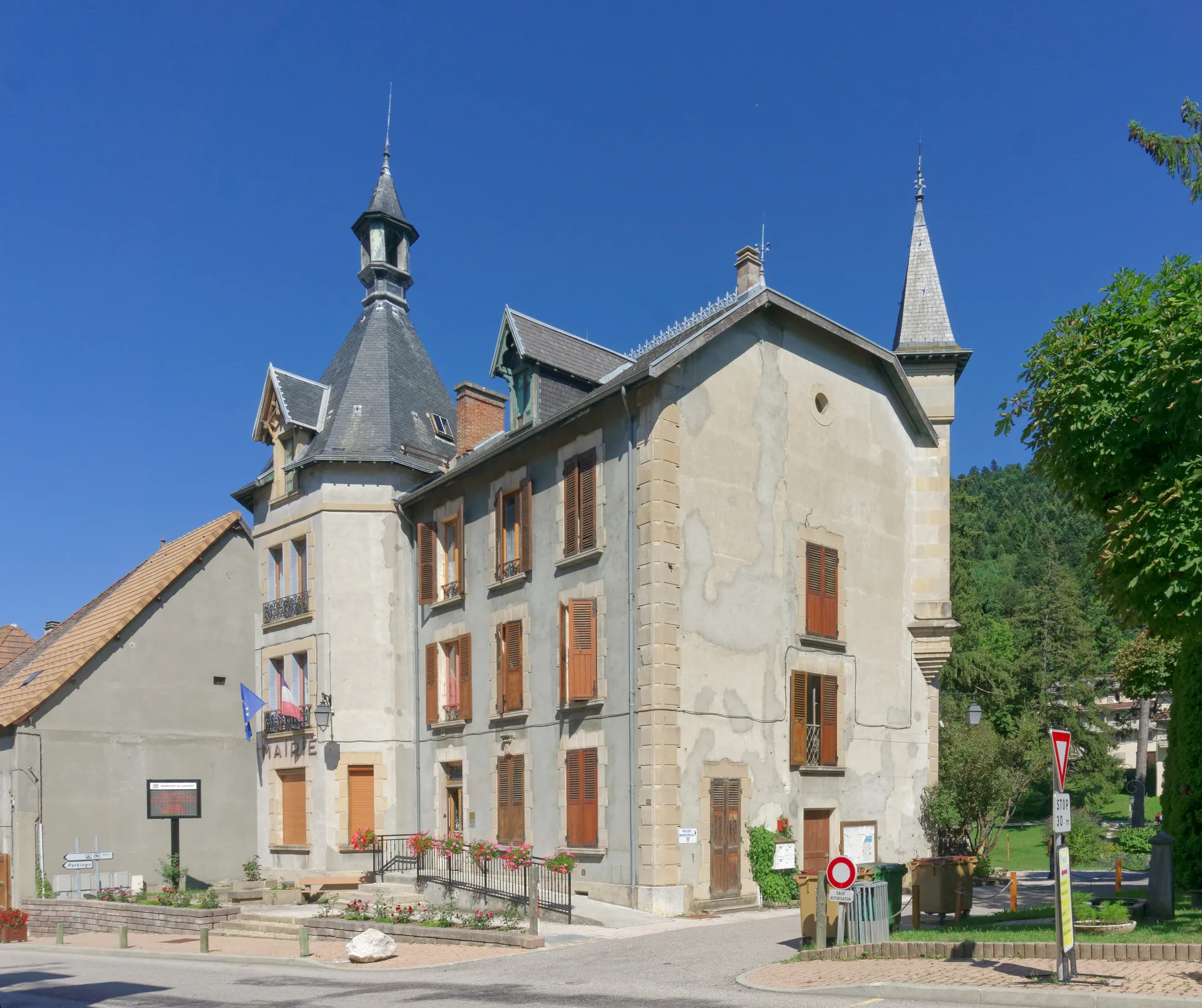 Lac de Monteynard à Treffort — À 4,2 km du lac