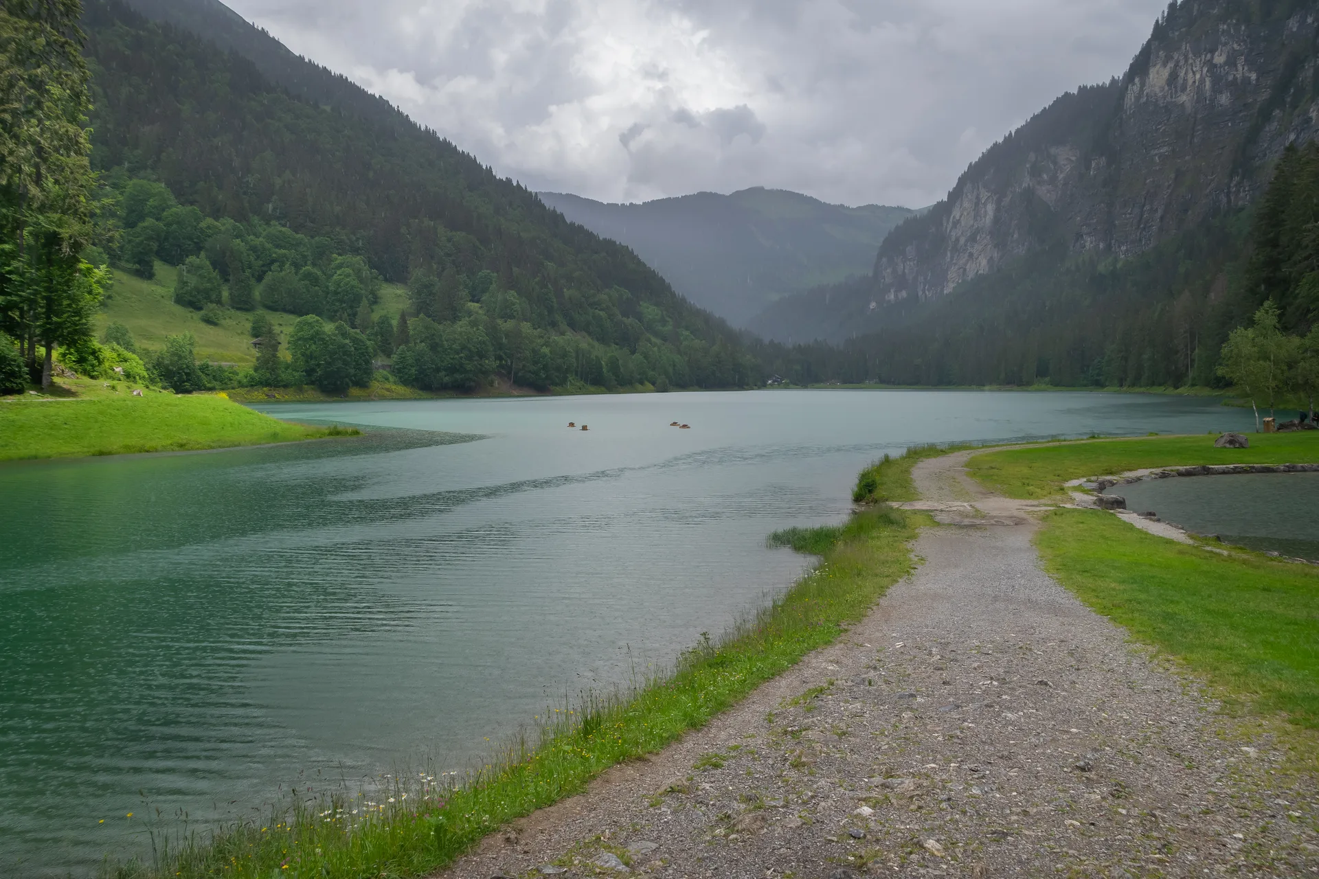Lac de Montriond à Montriond — Sur le lac
