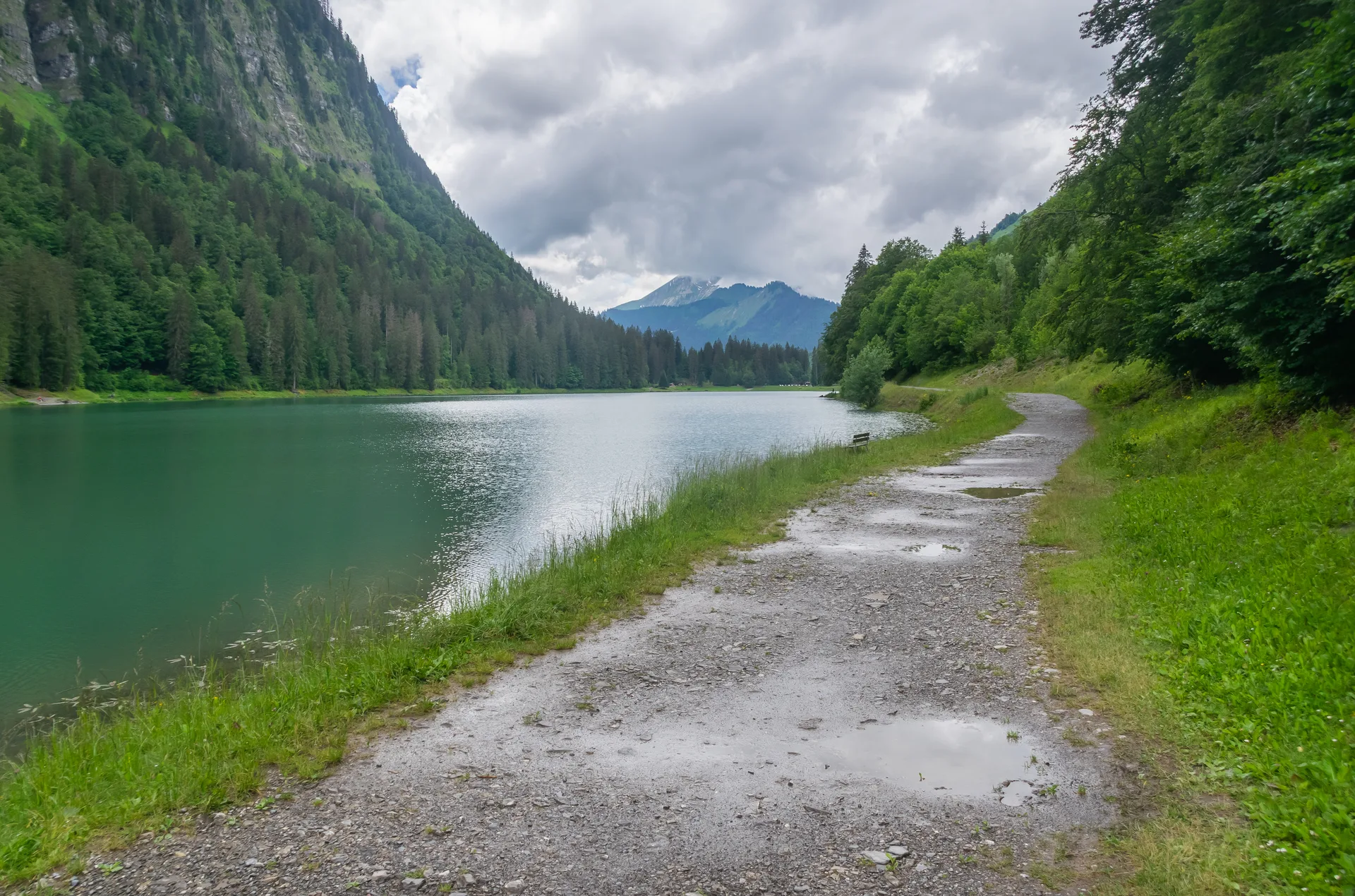 Lac de Montriond à Montriond — Sur le lac