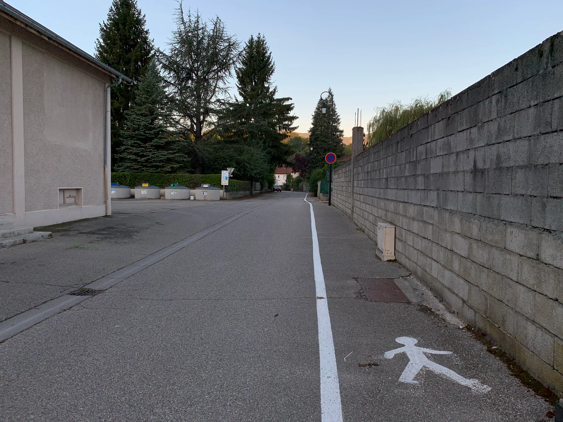 Lac de Morgnieu à Ceyzérieu — À 2,3 km du lac