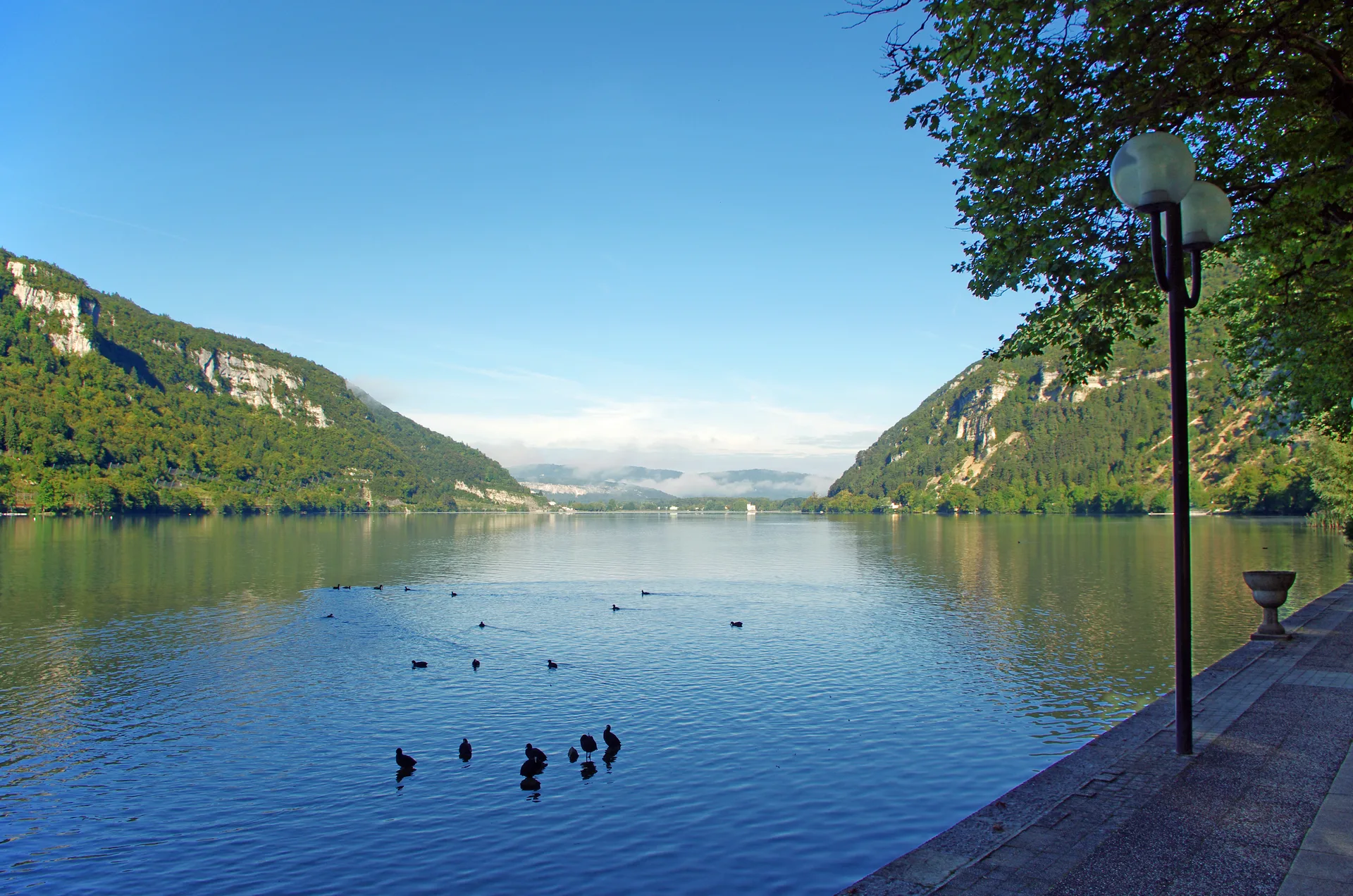 Lac de Nantua à Nantua — À 1,0 km du lac
