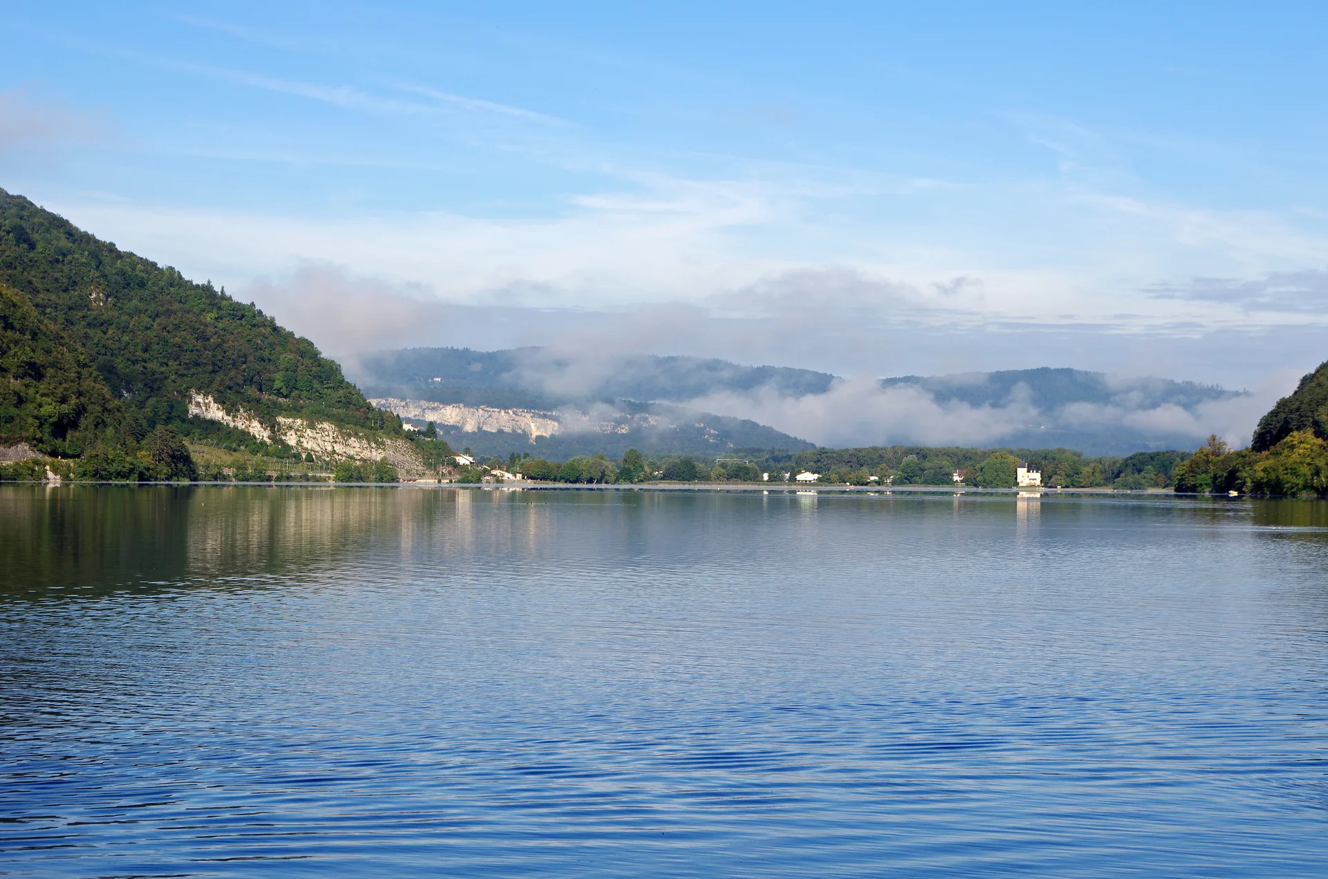 Lac de Nantua à Nantua — À 1,0 km du lac