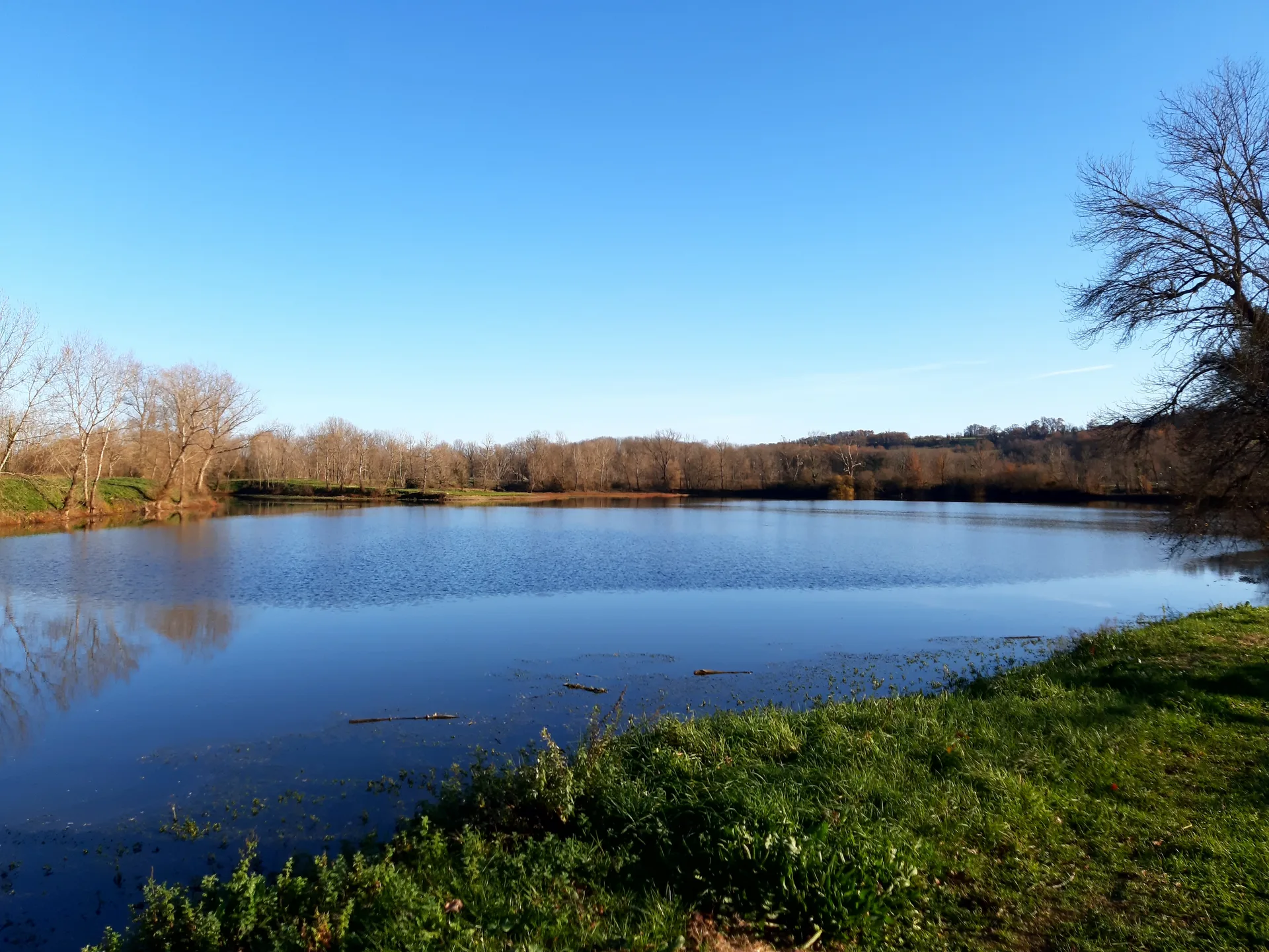 Lac de Nerbis à Nerbis — Sur le lac