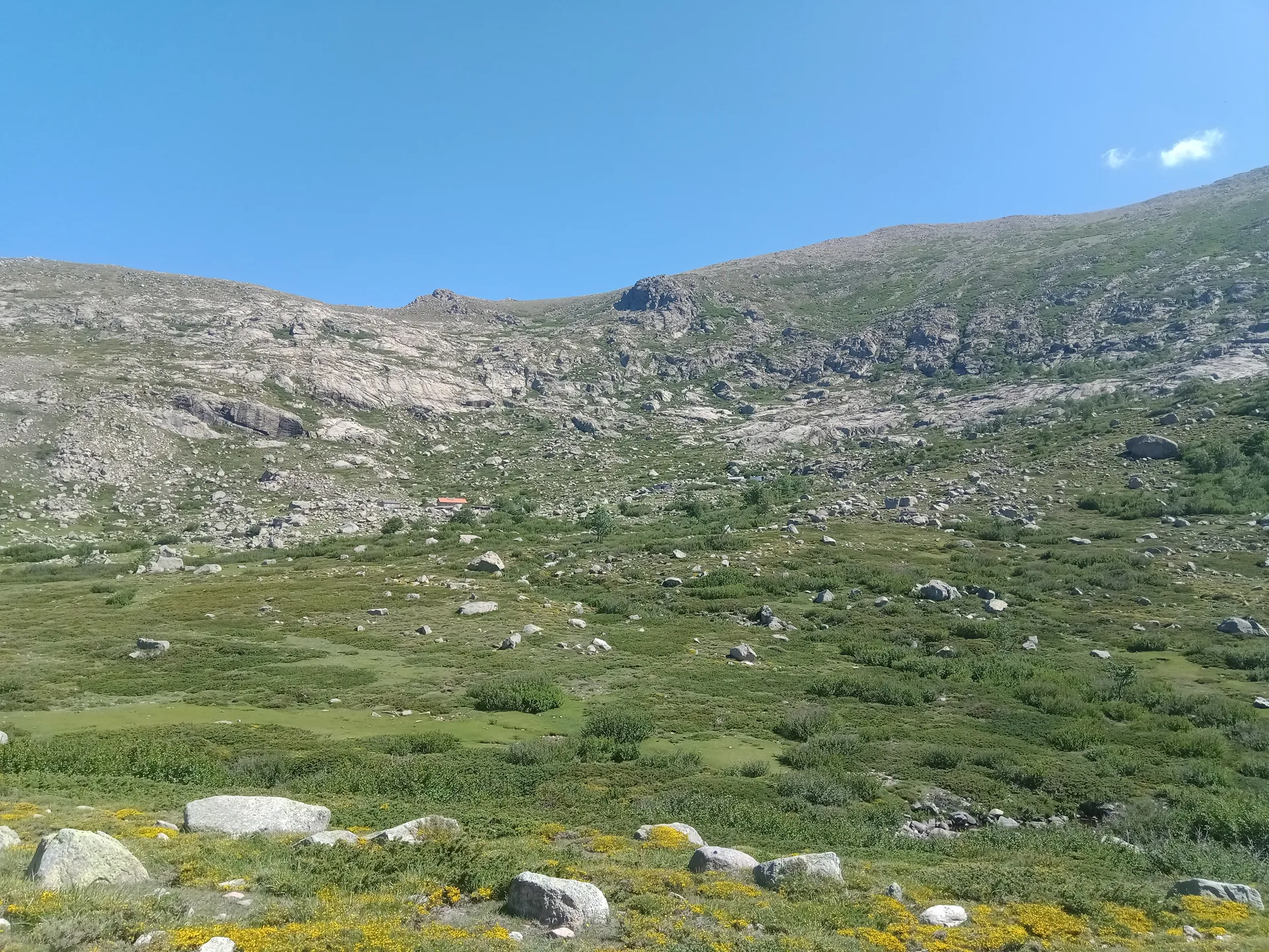 Lac de Nino à Corte — À 1,6 km du lac