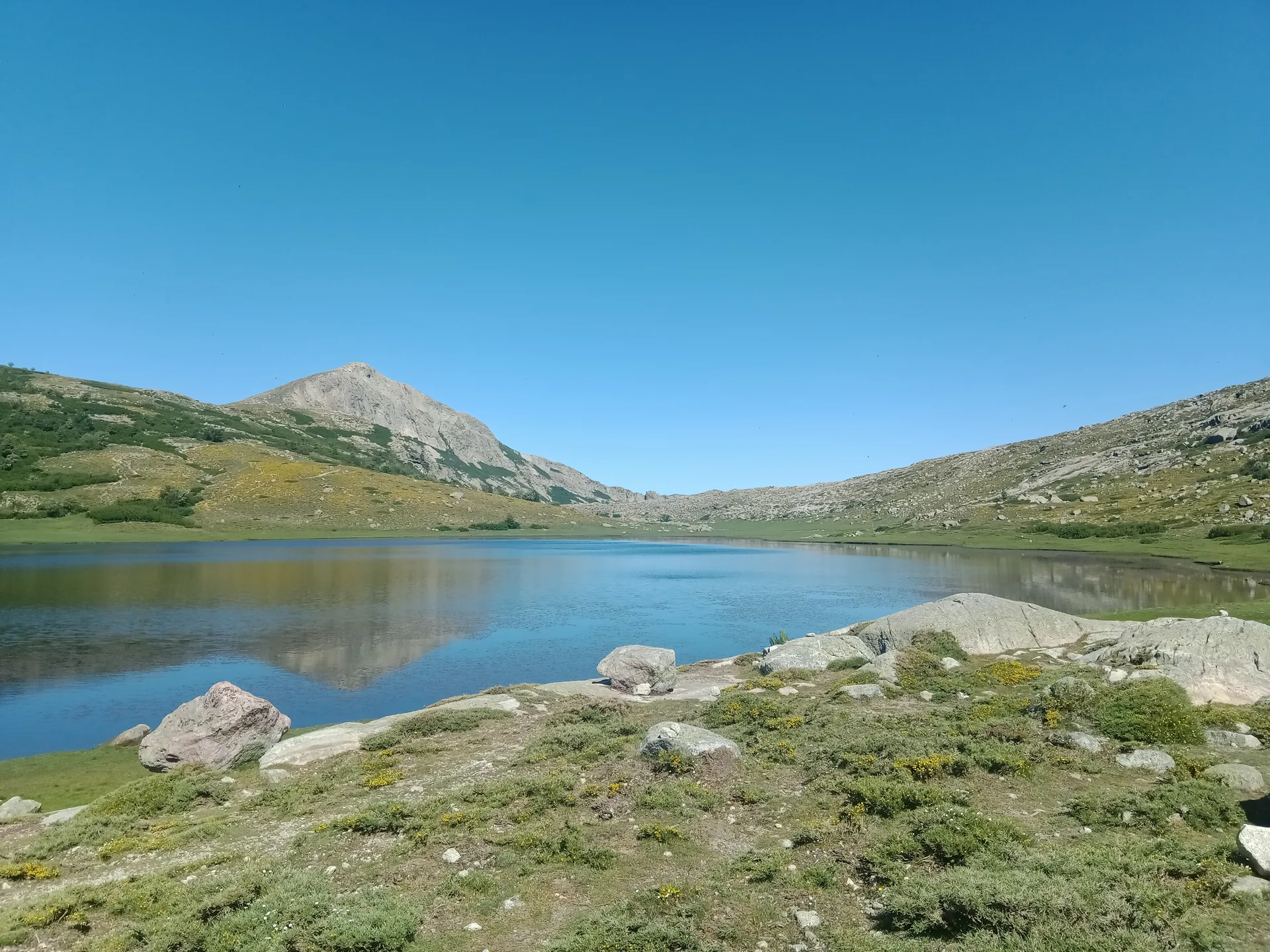 Lac de Nino à Corte — Sur le lac