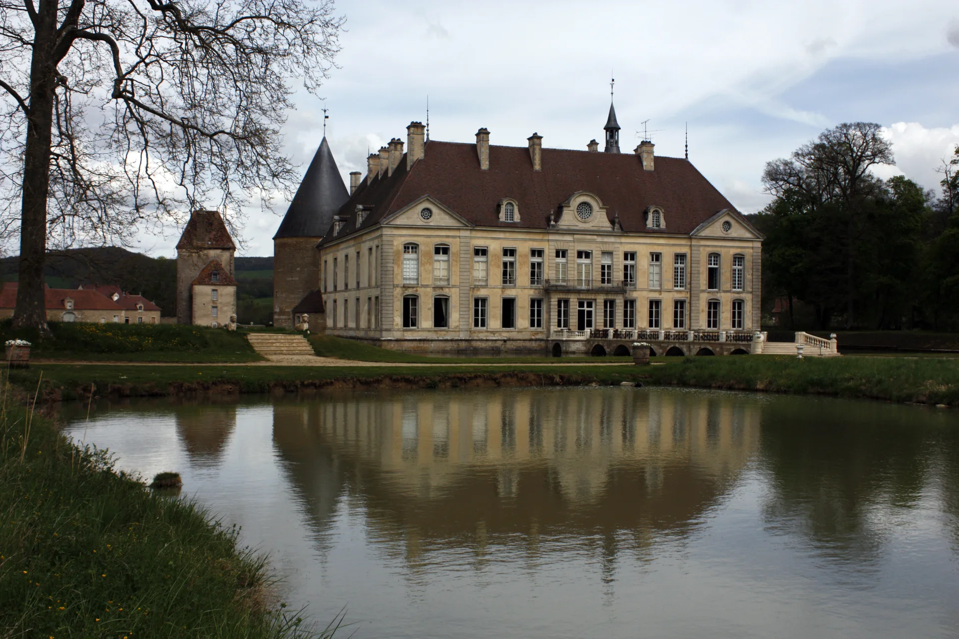 Lac de Panthier à Vandenesse-en-Auxois — À 2,5 km du lac