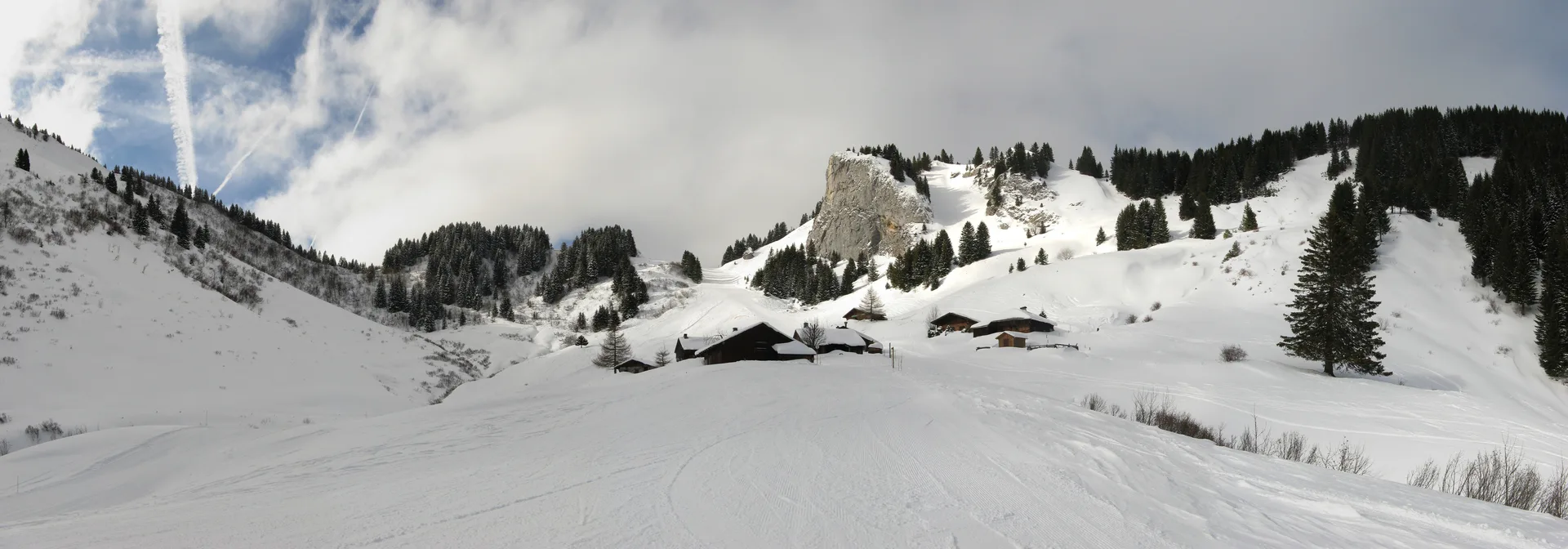 Lac de Petetoz  à Bellevaux — À 2,4 km du lac