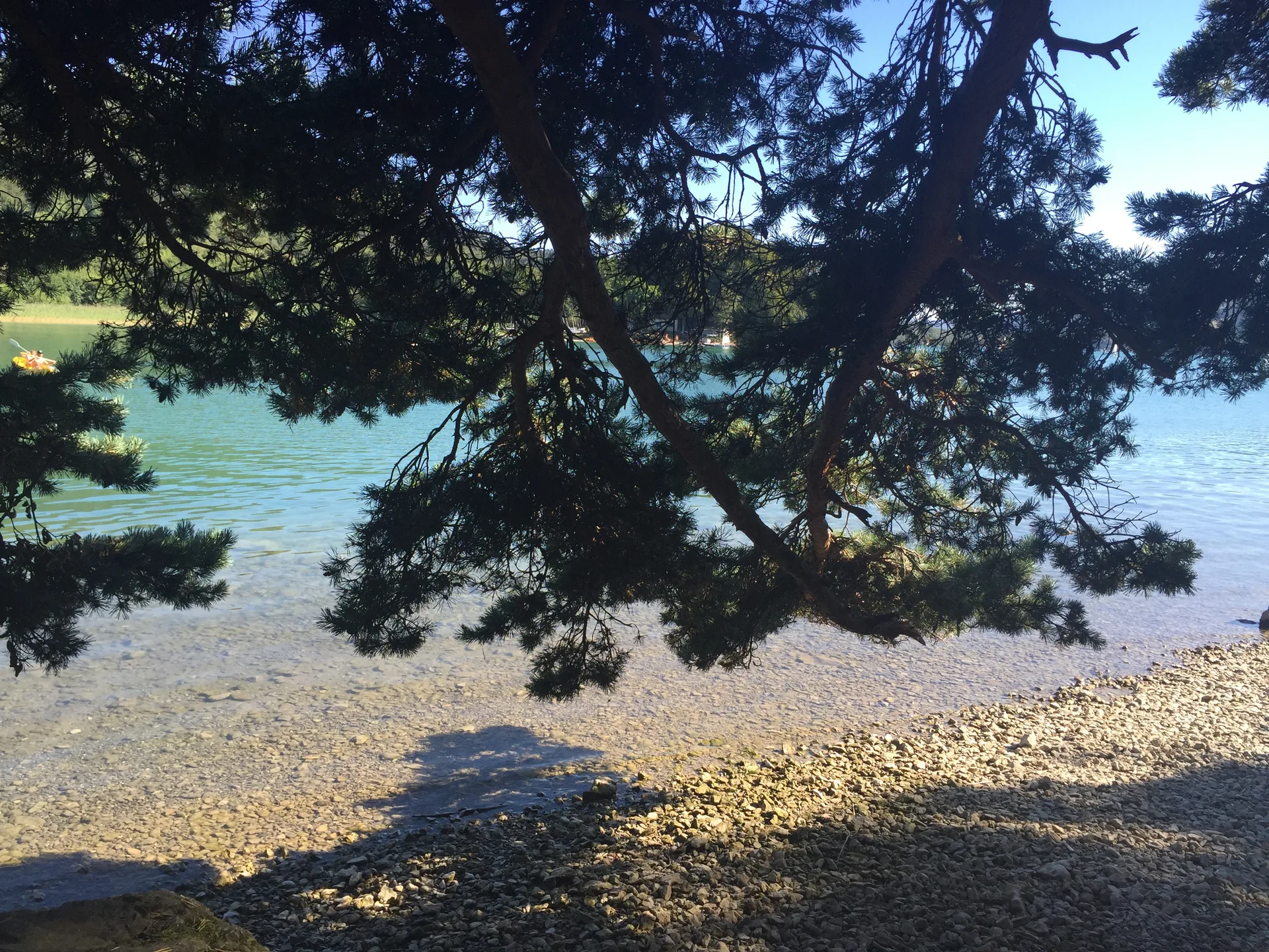 Lac de Petichet à Saint-Théoffrey — À 4,3 km du lac