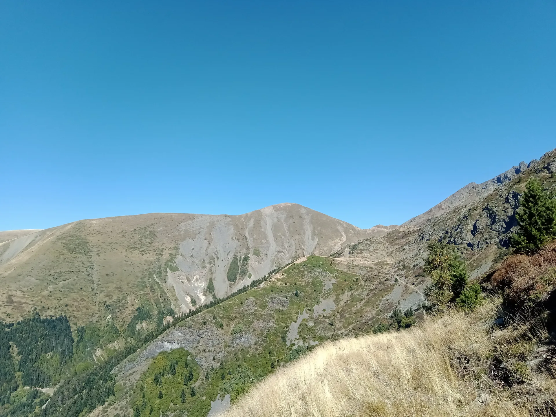 Lac de Petichet à Saint-Théoffrey — À 4,4 km du lac