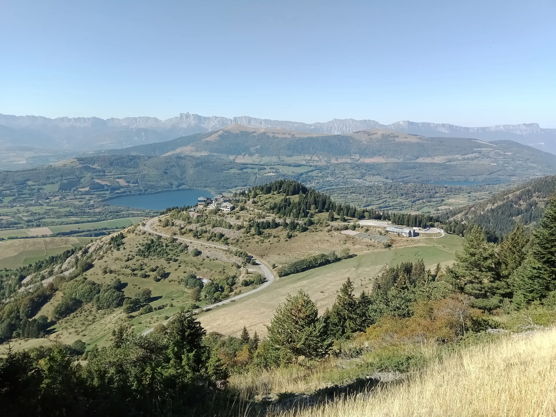 Lac de Petichet à Saint-Théoffrey — À 4,5 km du lac