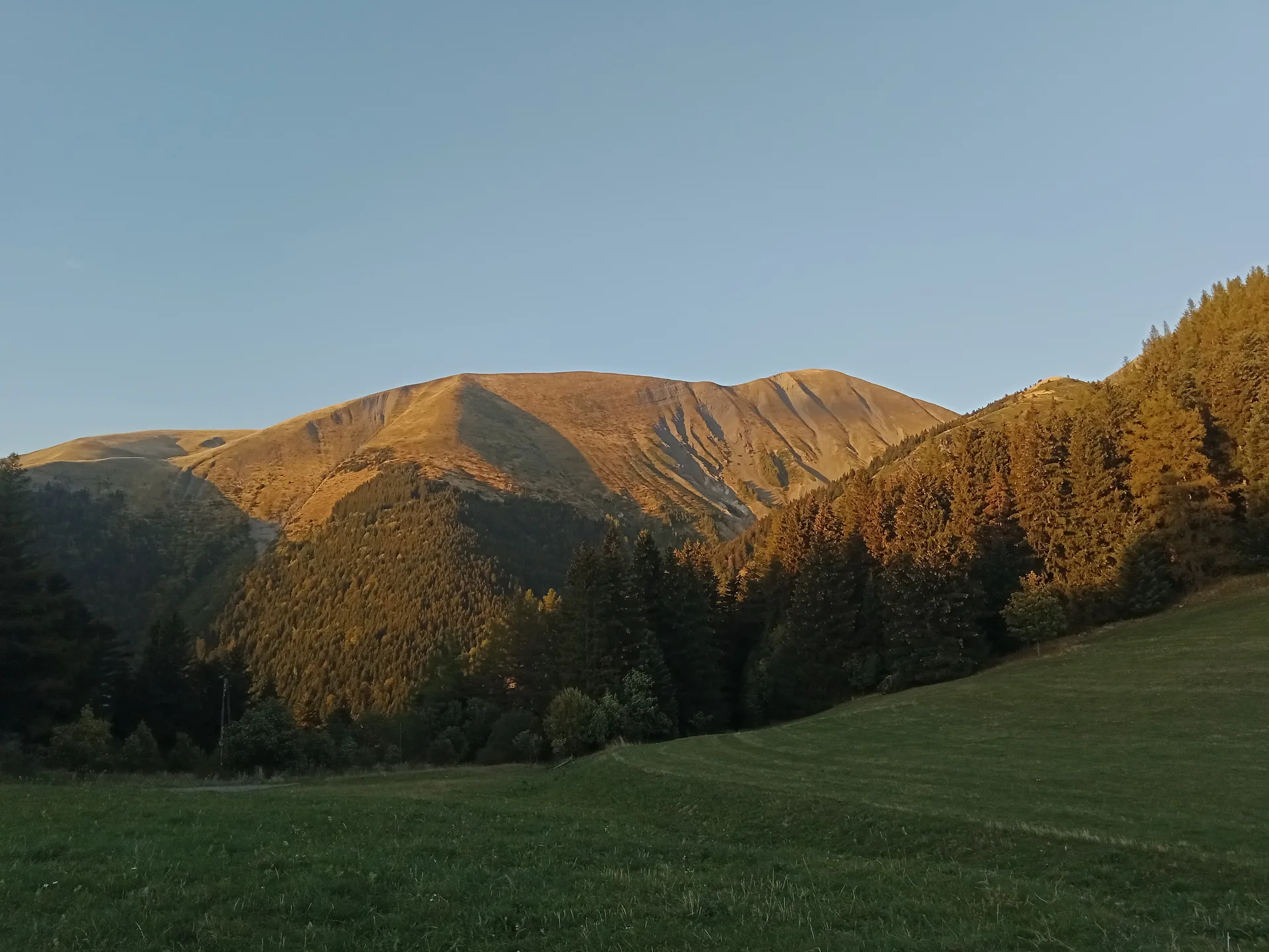 Lac de Pierre Chatel à Pierre-Châtel — À 3,6 km du lac