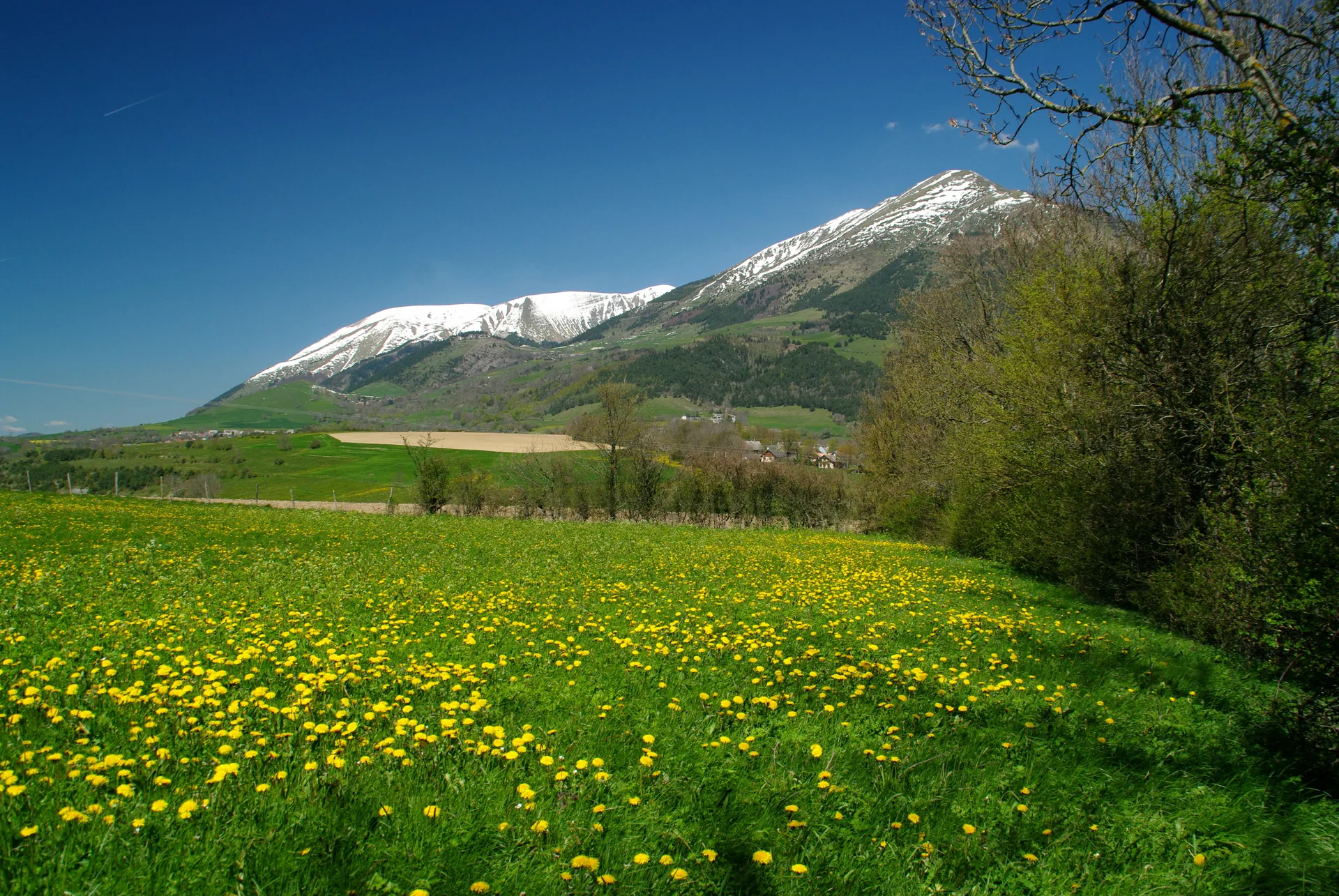 Lac de Pierre Chatel à Pierre-Châtel — À 4,1 km du lac