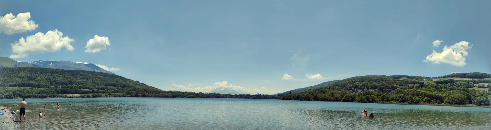 Lac de Pierre Chatel à Pierre-Châtel — À 2,8 km du lac
