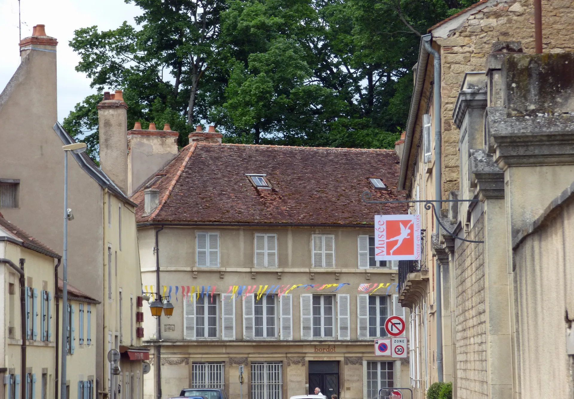 Lac de Pont à Pont-et-Massène — À 3,1 km du lac