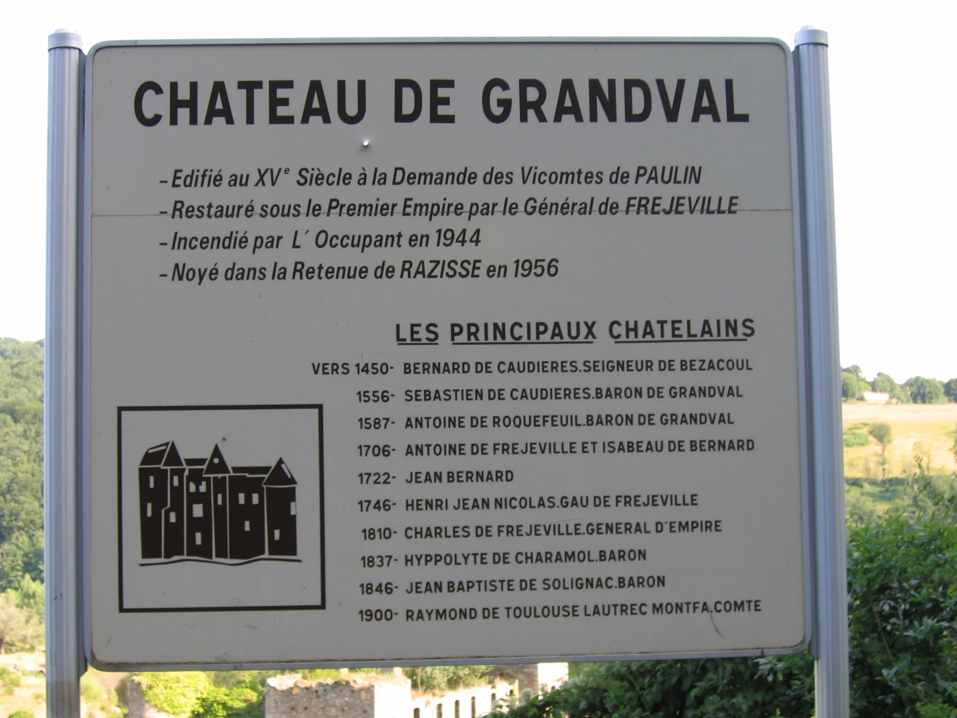 Lac de Razisse à Terre-de-Bancalié — À 1,9 km du lac