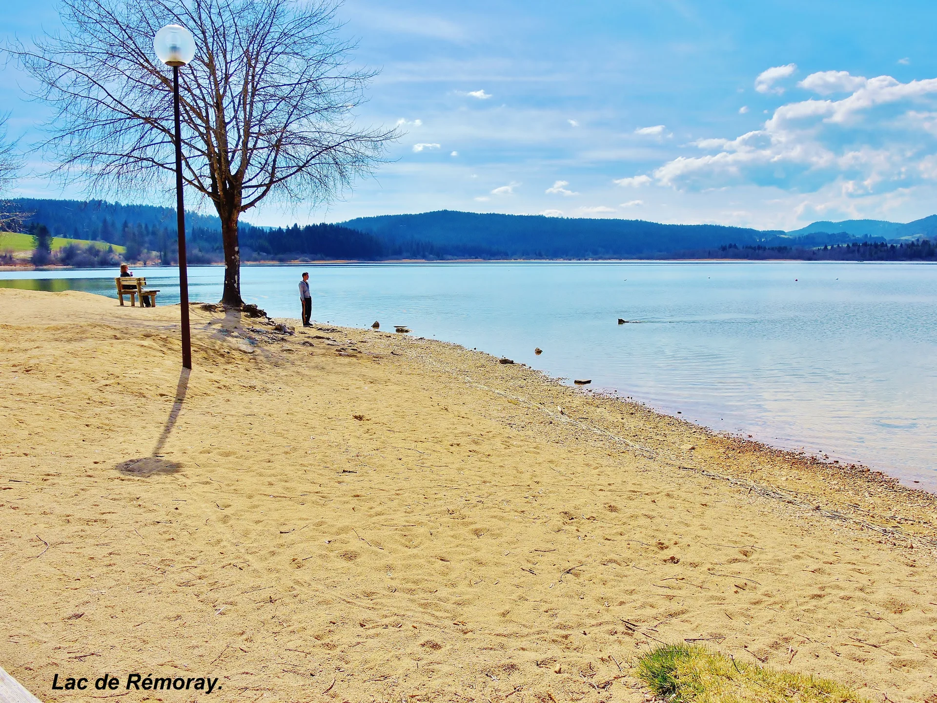 Lac de Remoray à Labergement-Sainte-Marie — Sur le lac