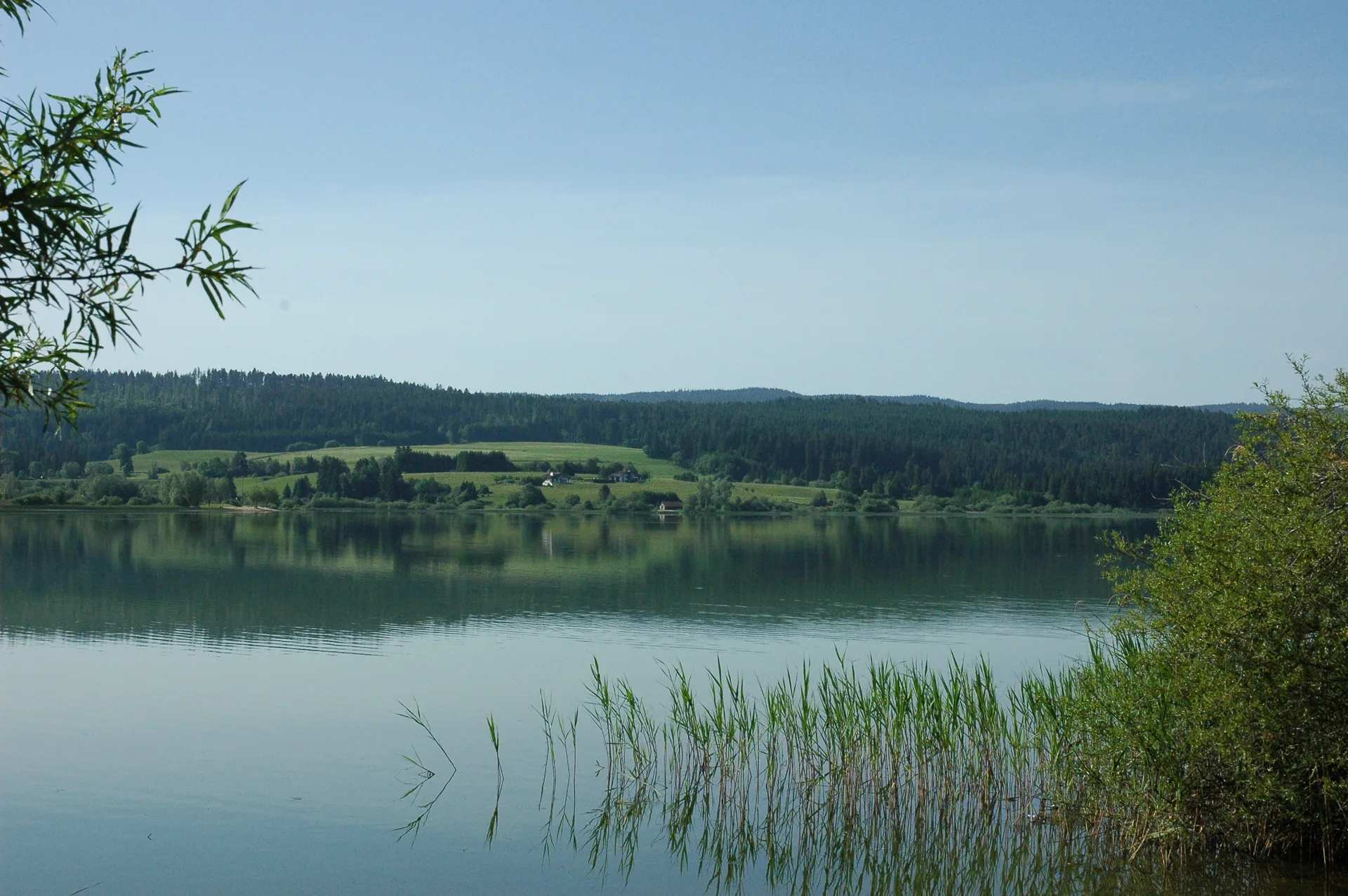 Lac de Remoray à Labergement-Sainte-Marie — À 898 m du lac