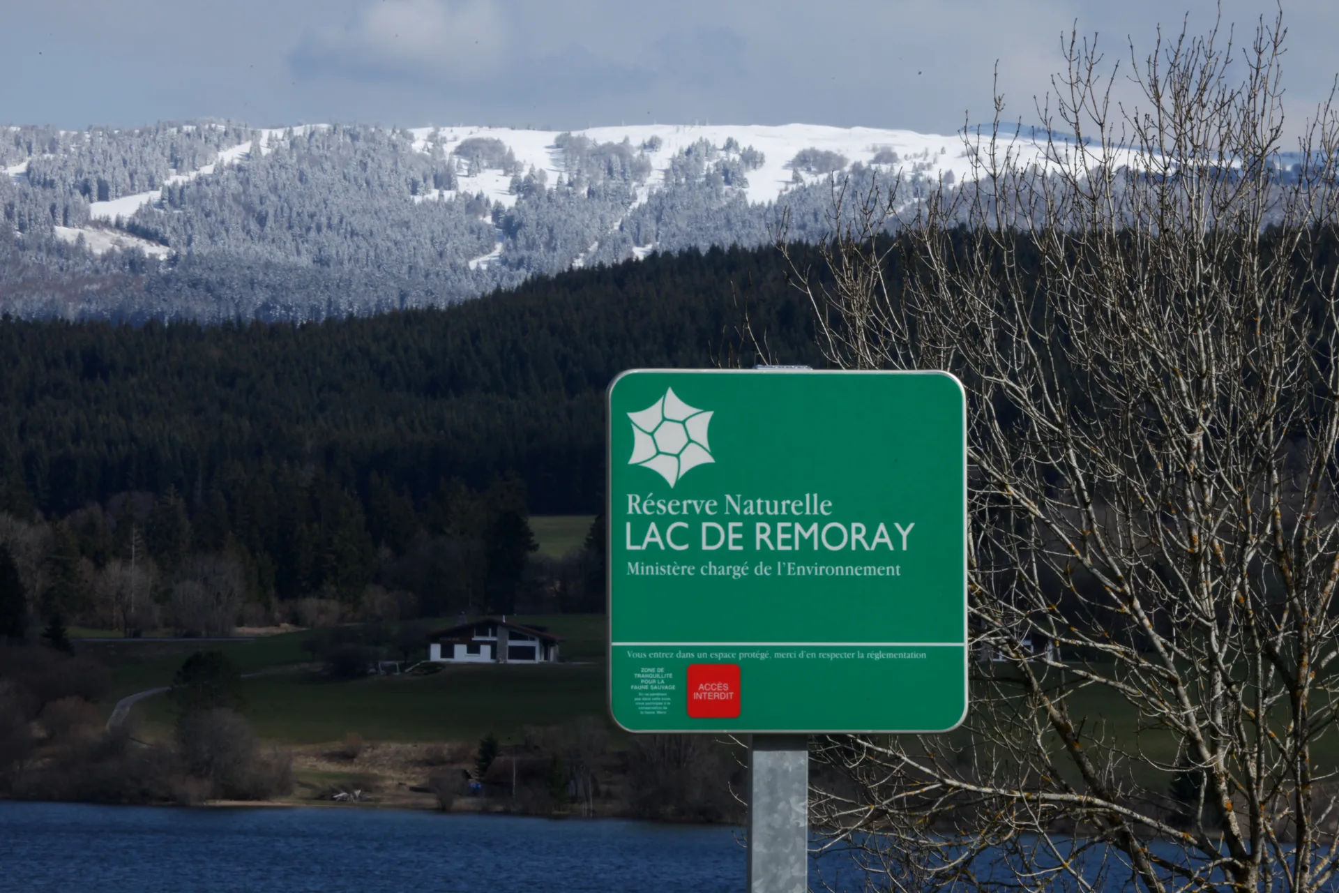 Lac de Remoray à Labergement-Sainte-Marie — À 1,0 km du lac