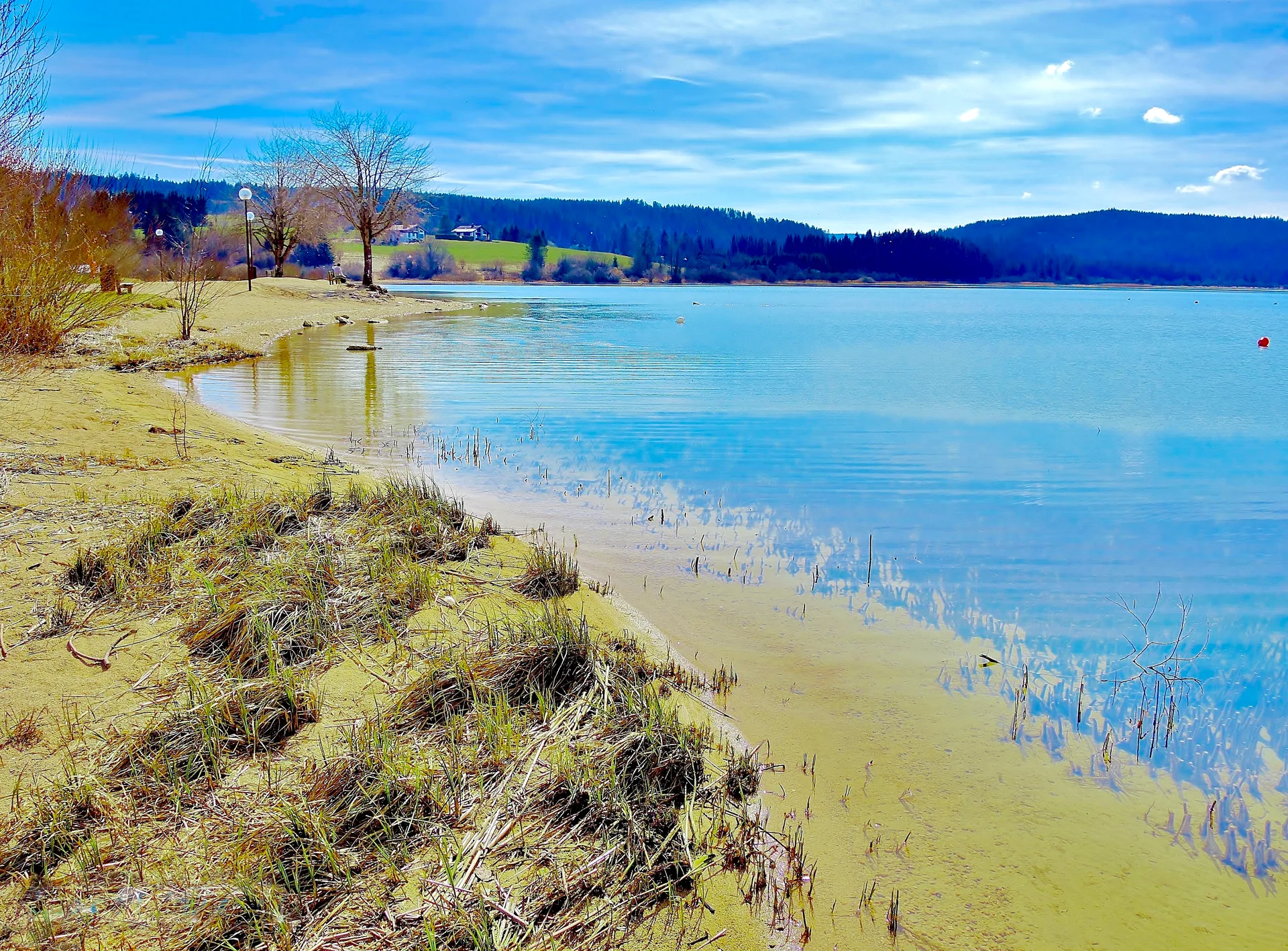Lac de Remoray à Labergement-Sainte-Marie — Sur le lac