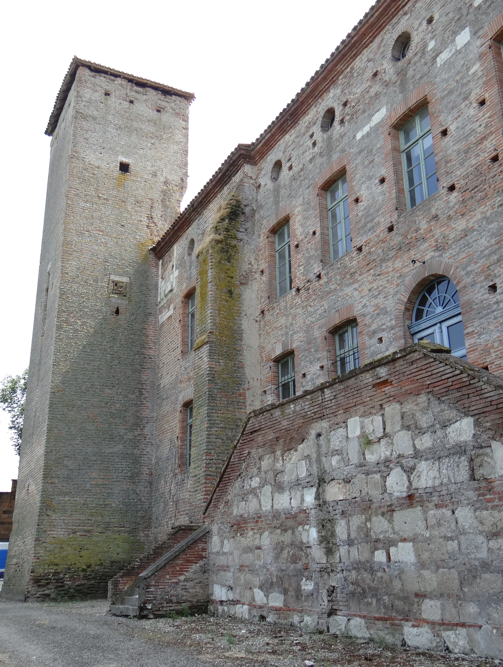 Lac de retenue de Moissac à Saint-Nicolas-de-la-Grave — À 2,4 km du lac