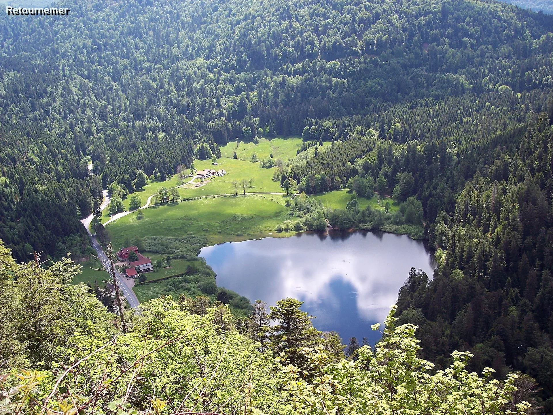 Lac de Retournemer à Xonrupt-Longemer — À 404 m du lac
