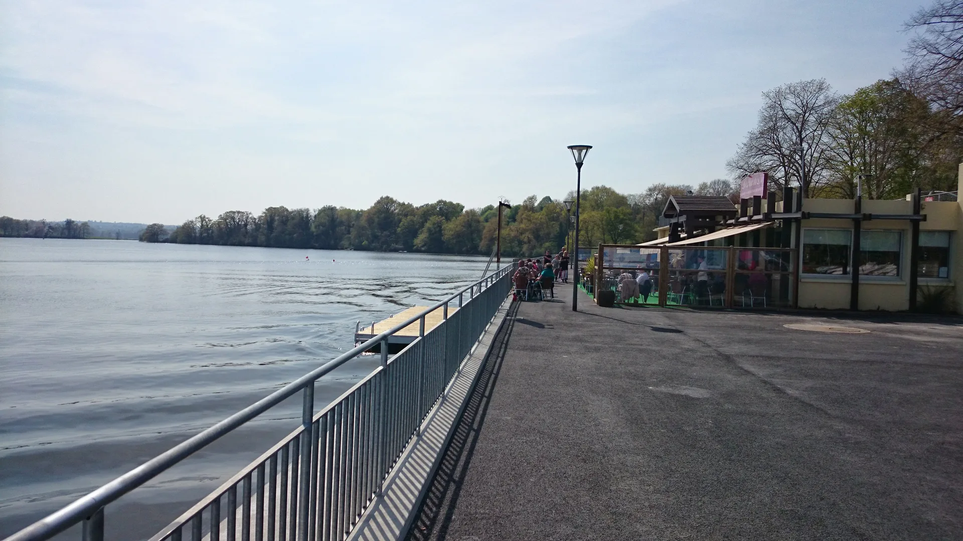 Lac de Ribou à Cholet — Sur le lac
