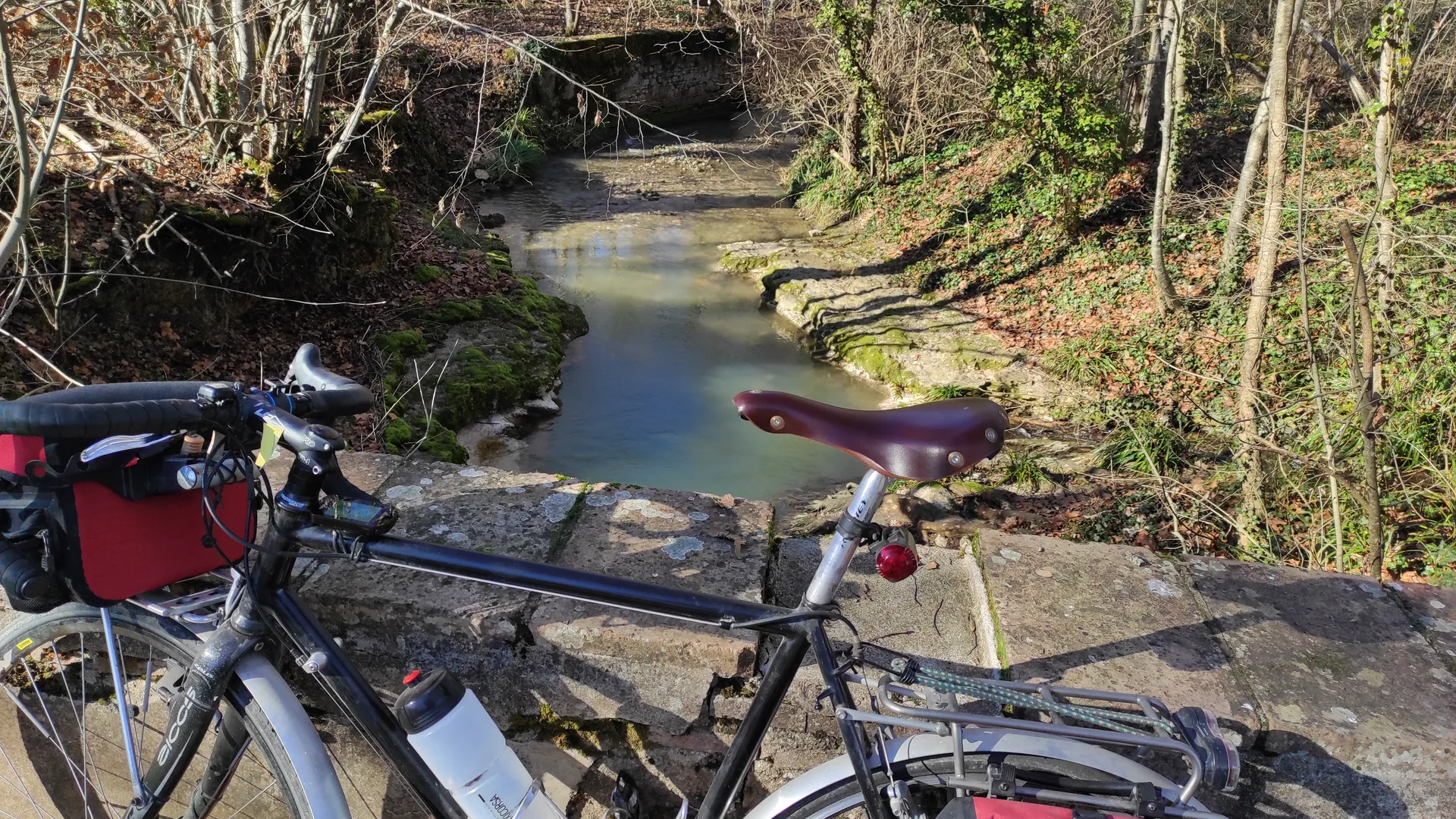 Lac de Rivieres à Lagrave — À 2,7 km du lac