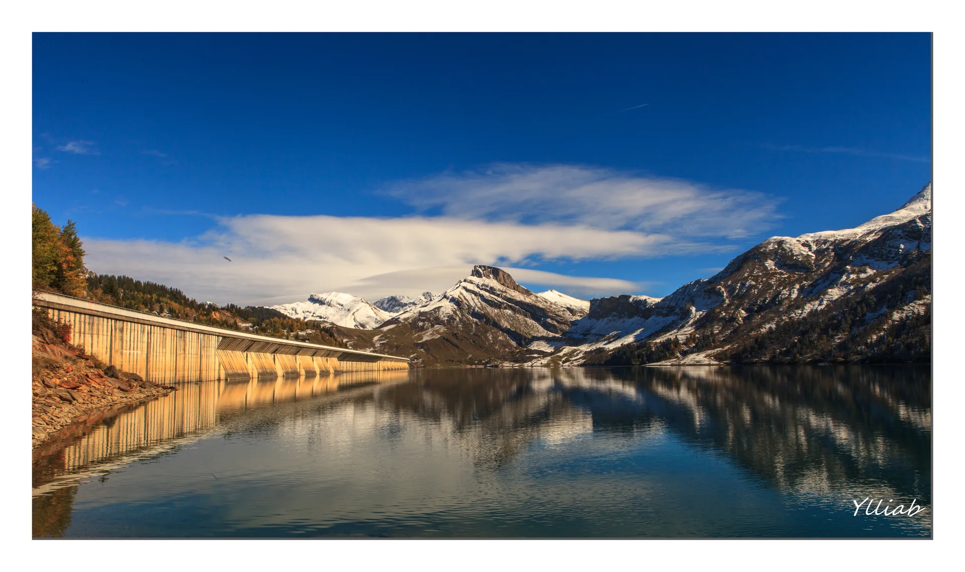 Lac de Roselend à Beaufort — À 997 m du lac