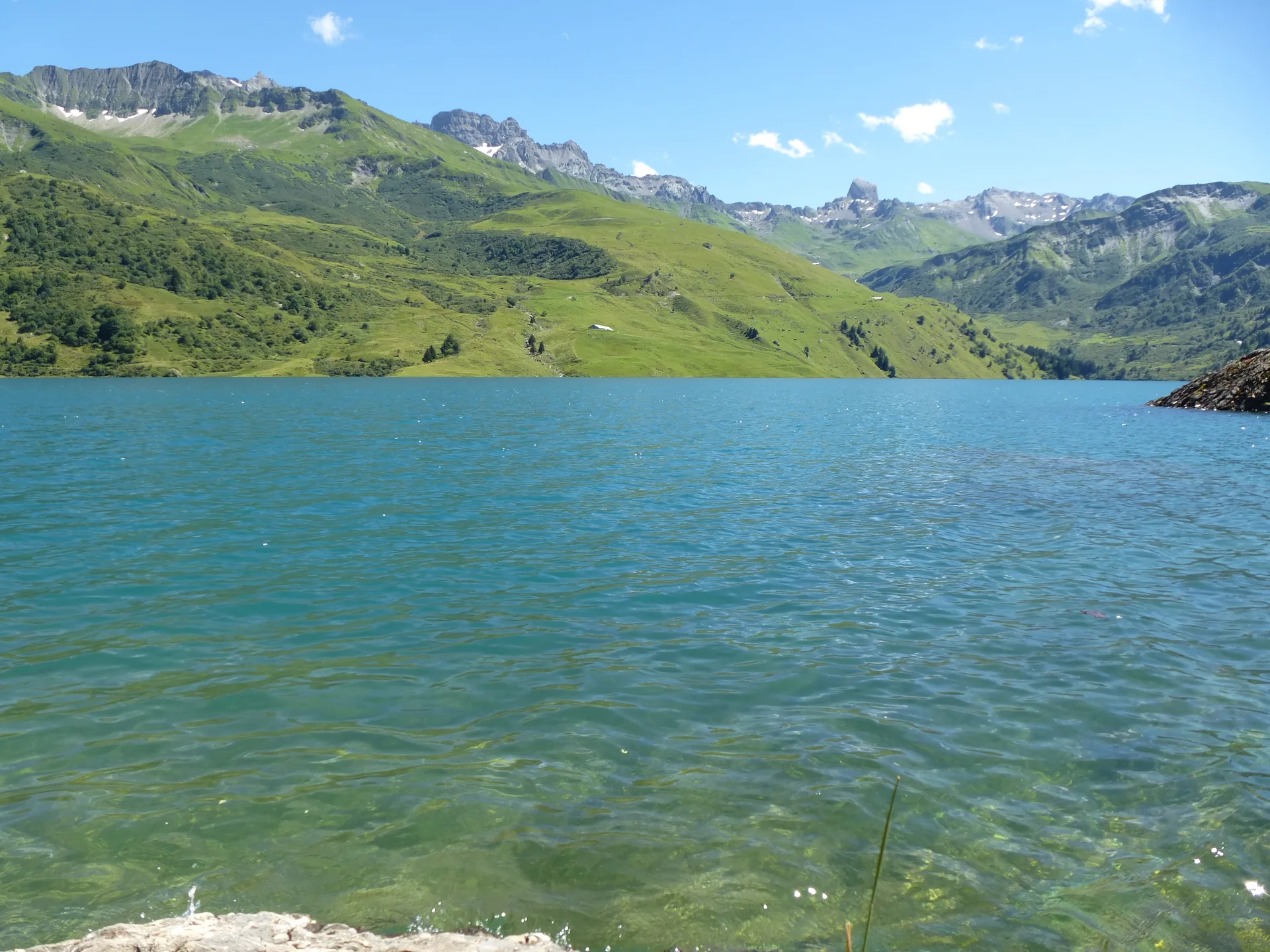 Lac de Roselend à Beaufort — À 1,1 km du lac