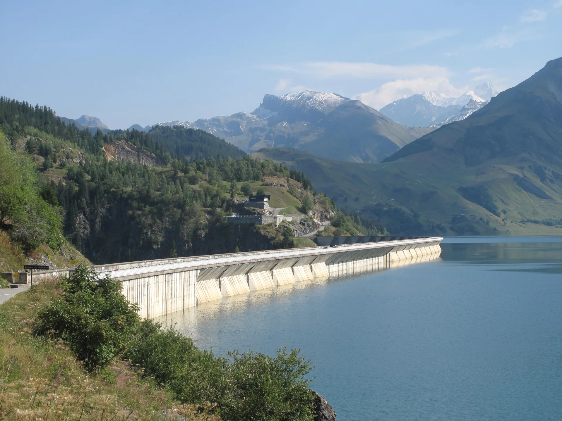 Lac de Roselend à Beaufort — À 1,2 km du lac