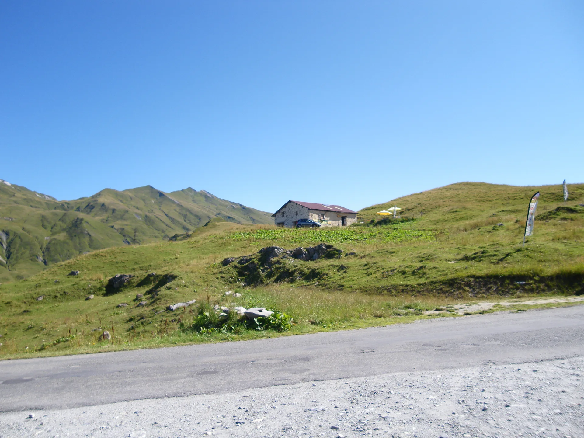 Lac de Roselend à Beaufort — À 1,3 km du lac