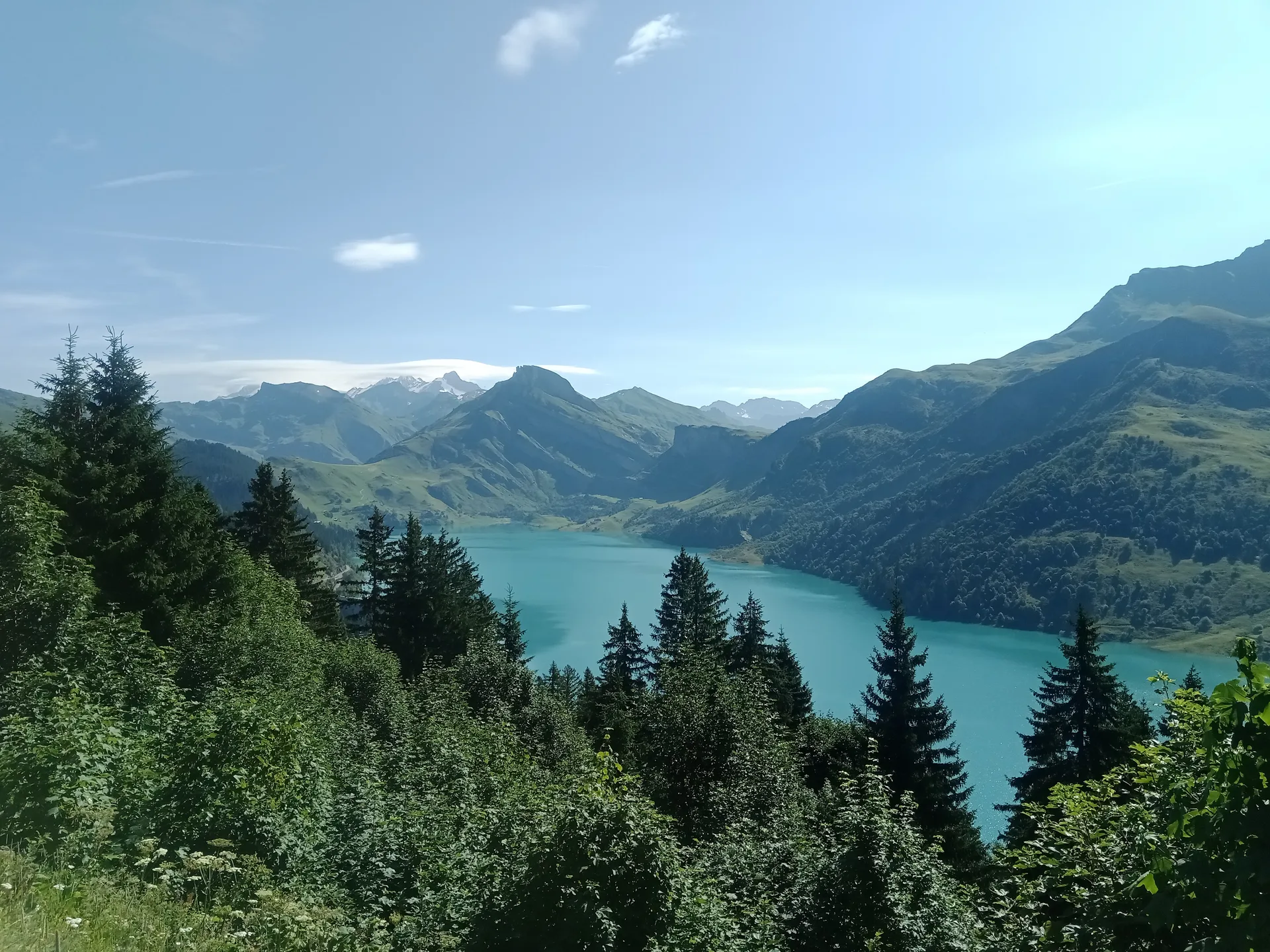 Lac de Roselend à Beaufort — À 1,6 km du lac