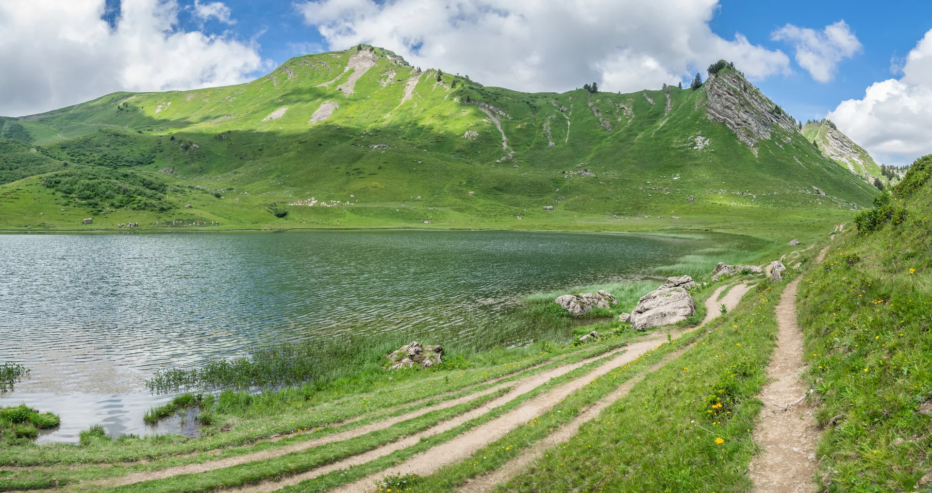Lac de Roy à Taninges — Sur le lac