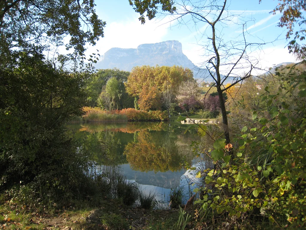 Lac de Saint-André à Porte-de-Savoie — À 328 m du lac