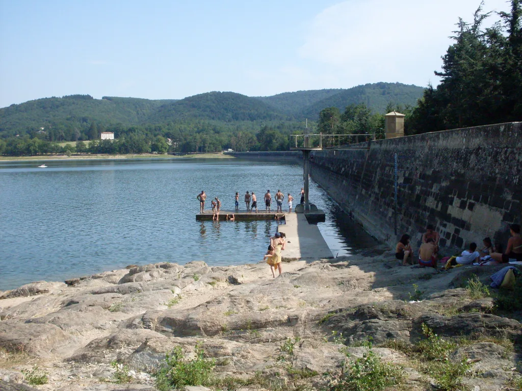 Lac de Saint-Ferréol, Revel