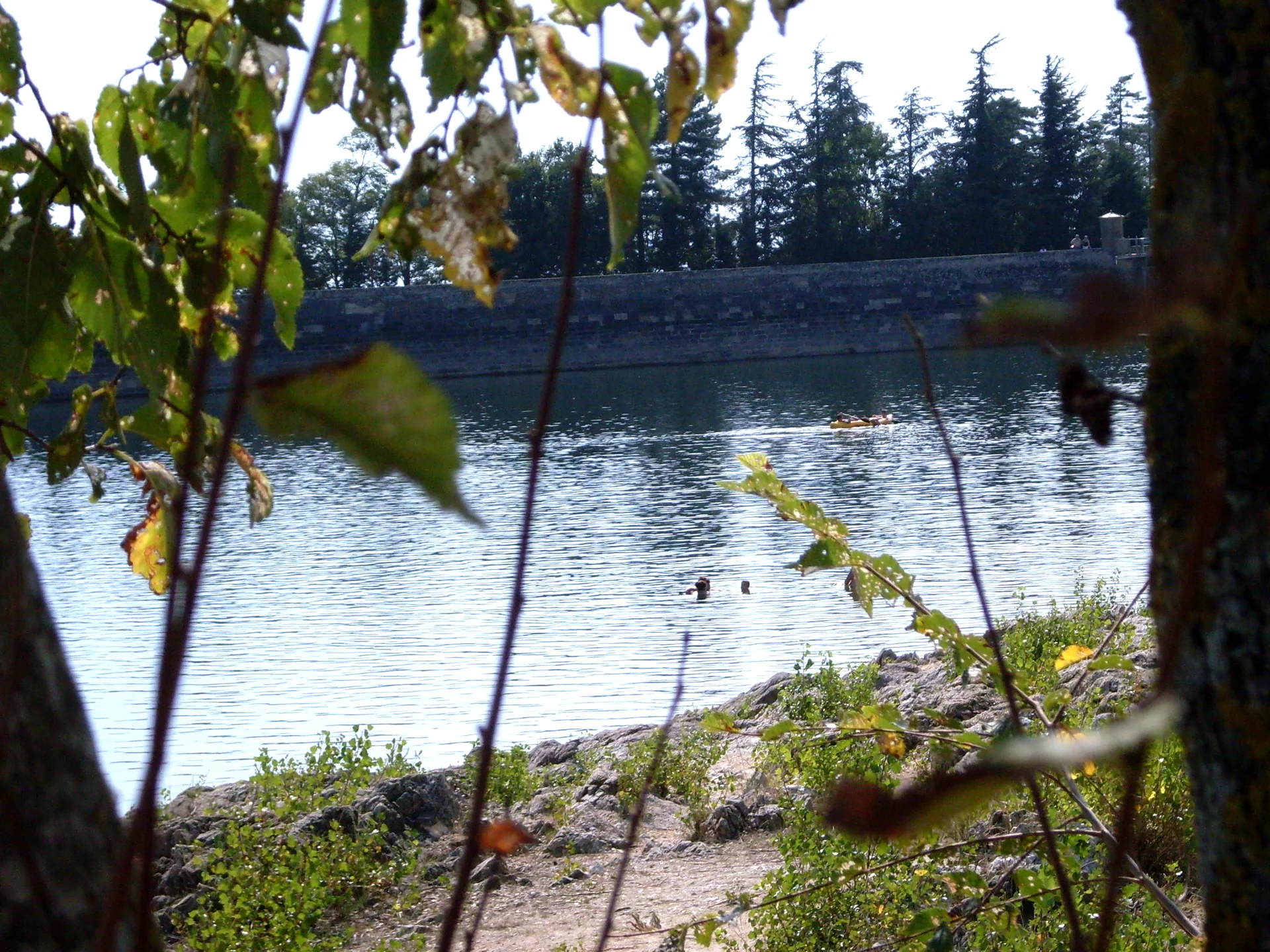Lac de Saint Ferreol à Sorèze — À 1,3 km du lac