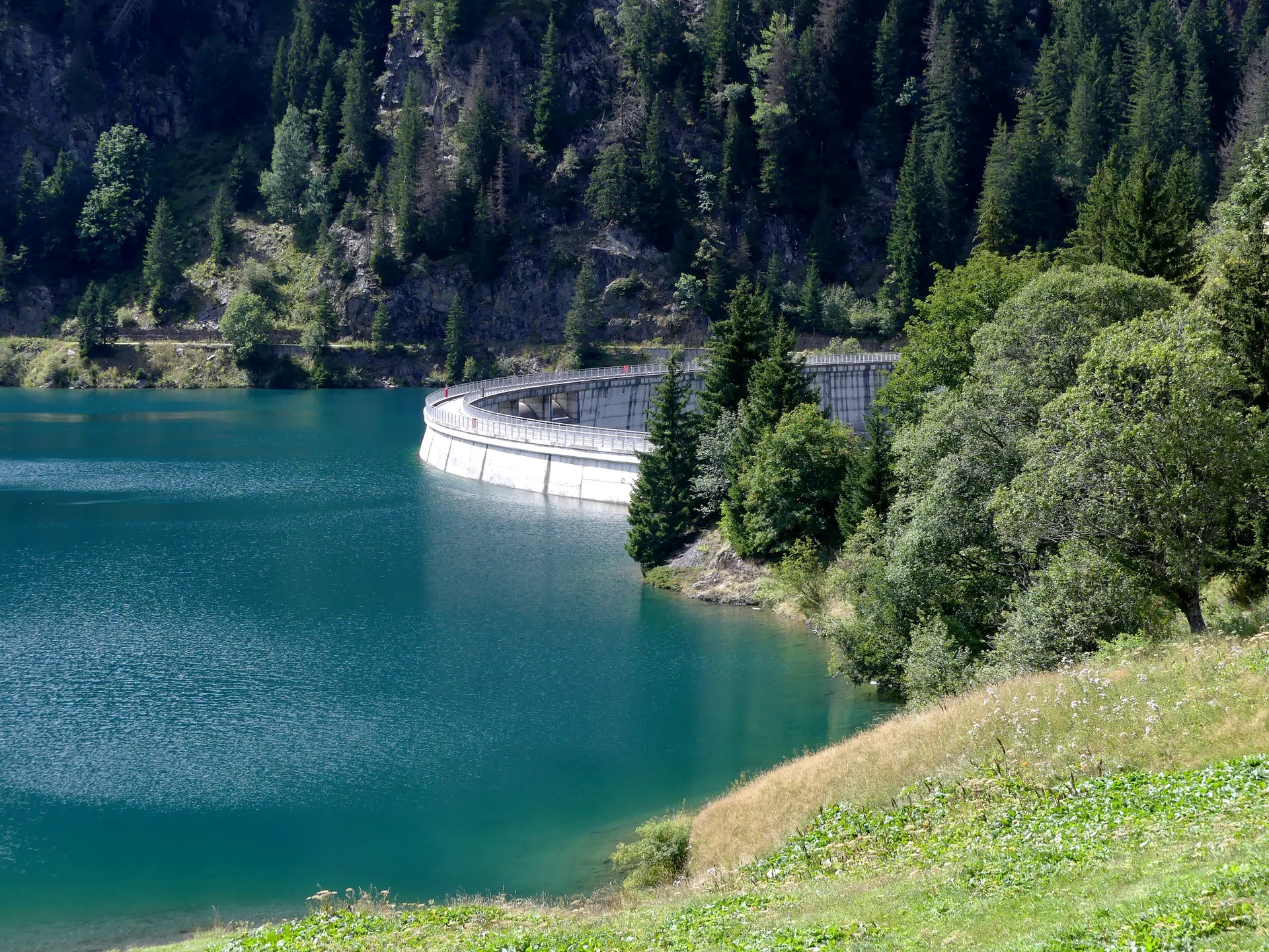 Lac de Saint Guerin à Beaufort — À 417 m du lac