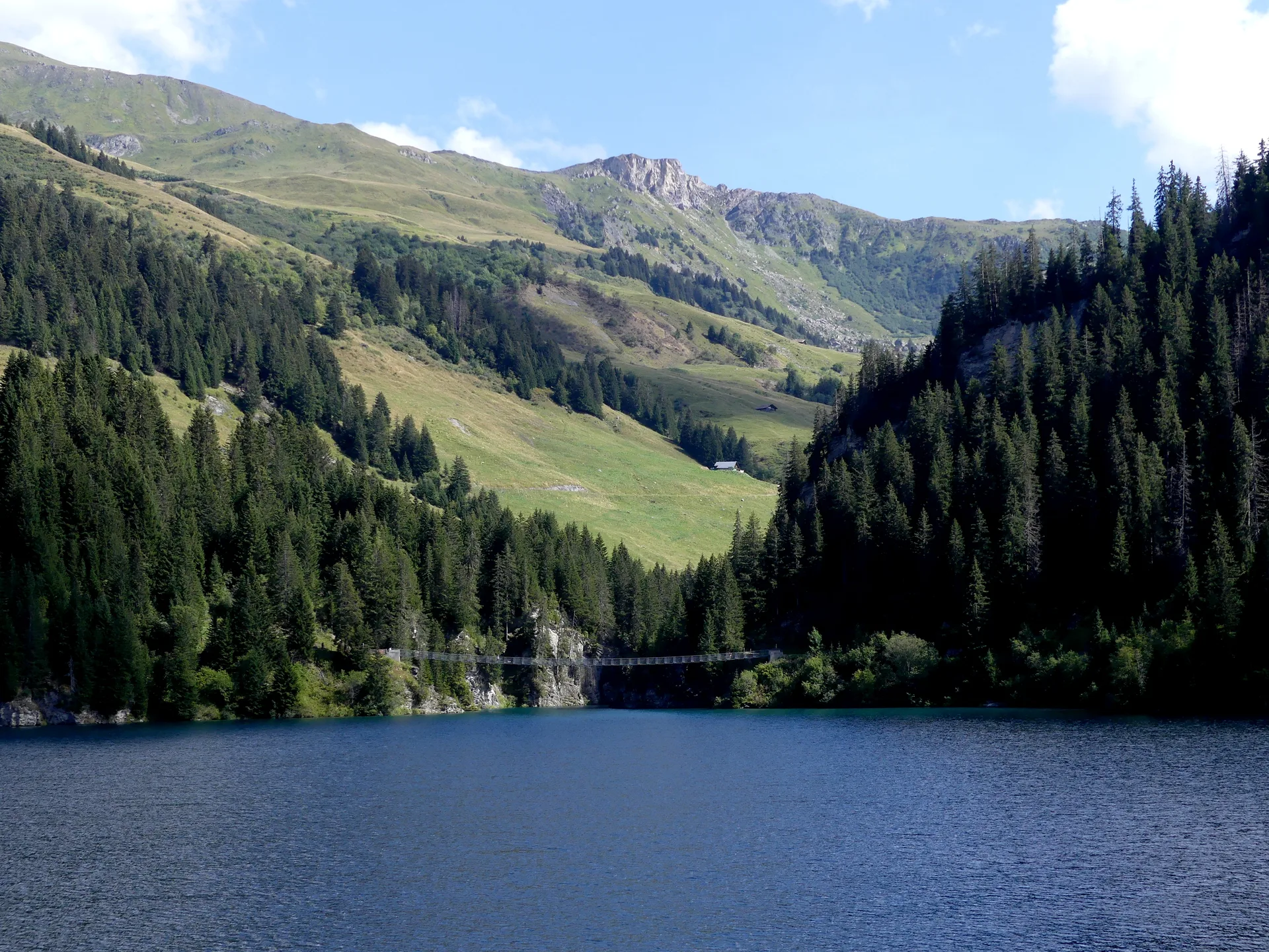 Lac de Saint Guerin à Beaufort — À 581 m du lac
