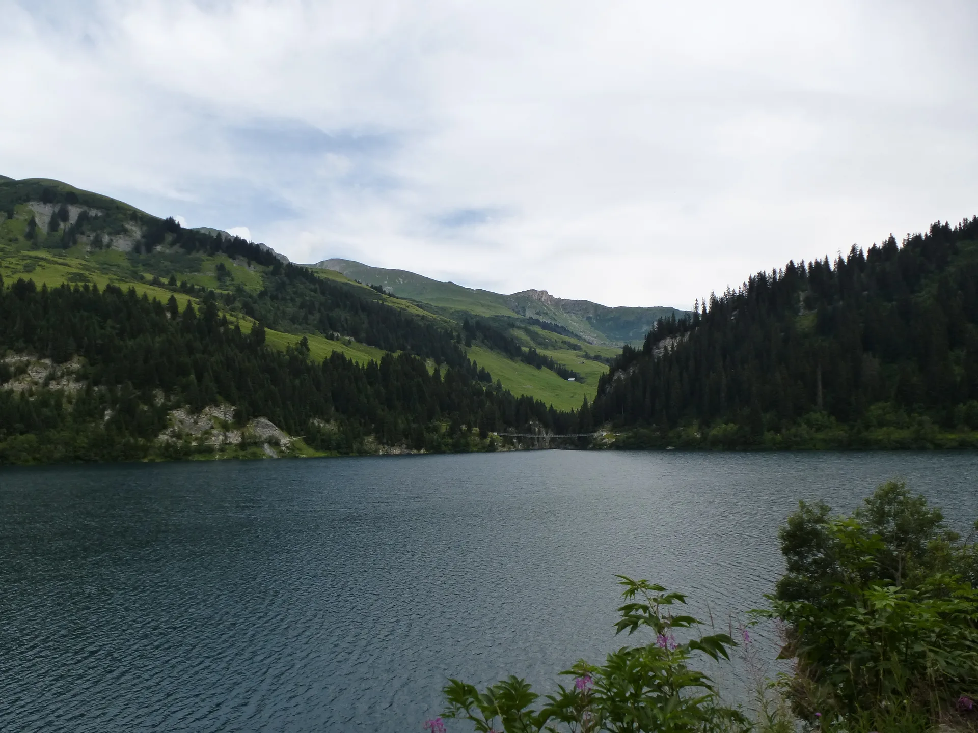 Lac de Saint Guerin à Beaufort — À 861 m du lac