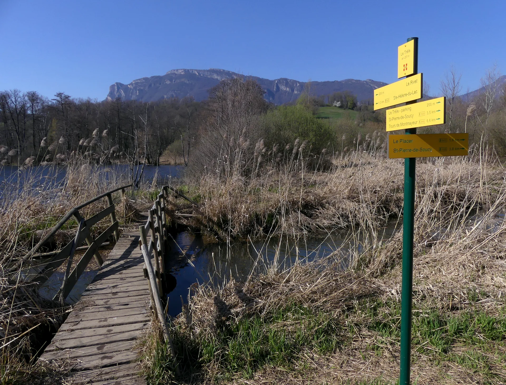 Lac de Saint Helene à Sainte-Hélène-du-Lac — À 435 m du lac