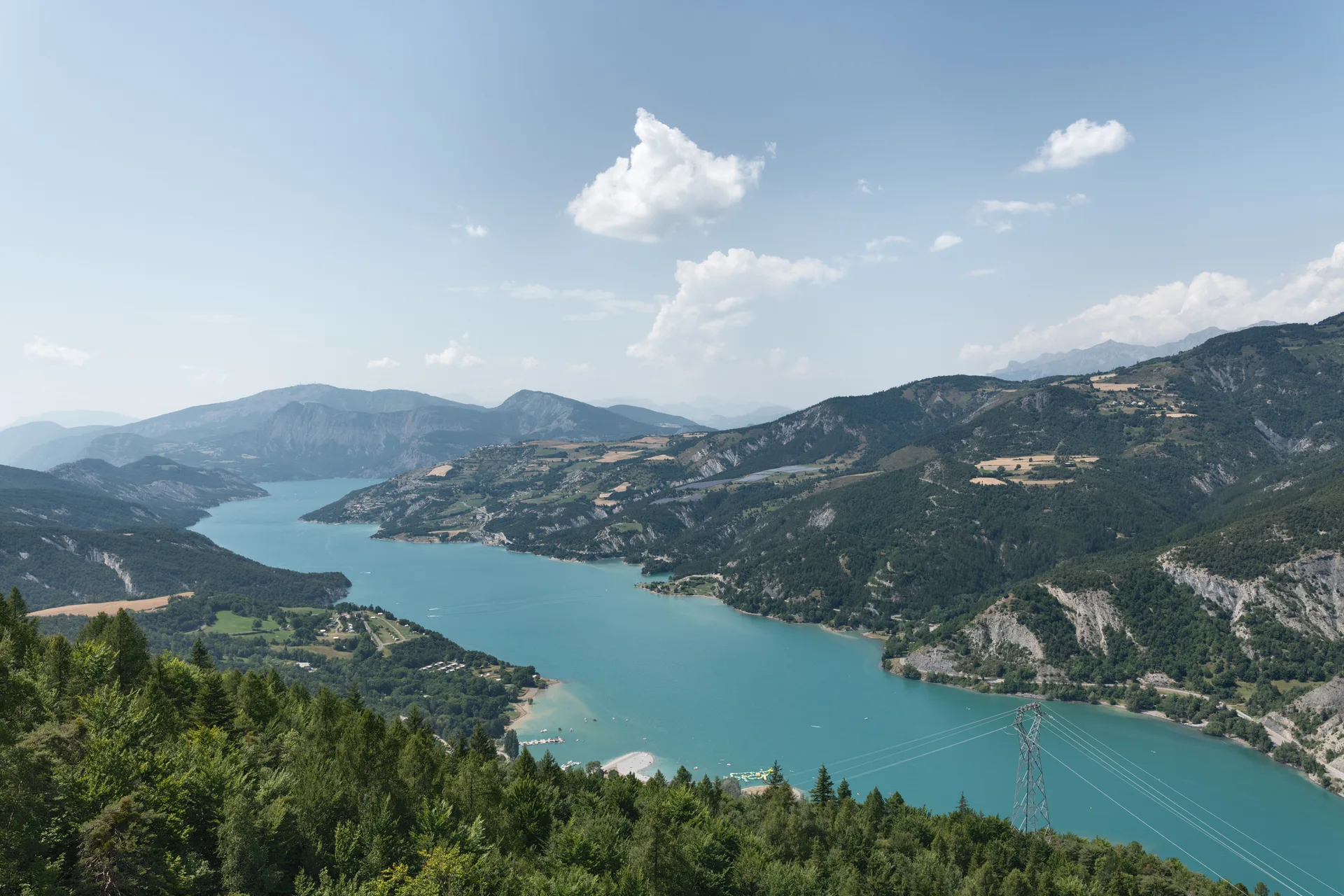 Lac de Saint Leger à Montclar — À 4,7 km du lac
