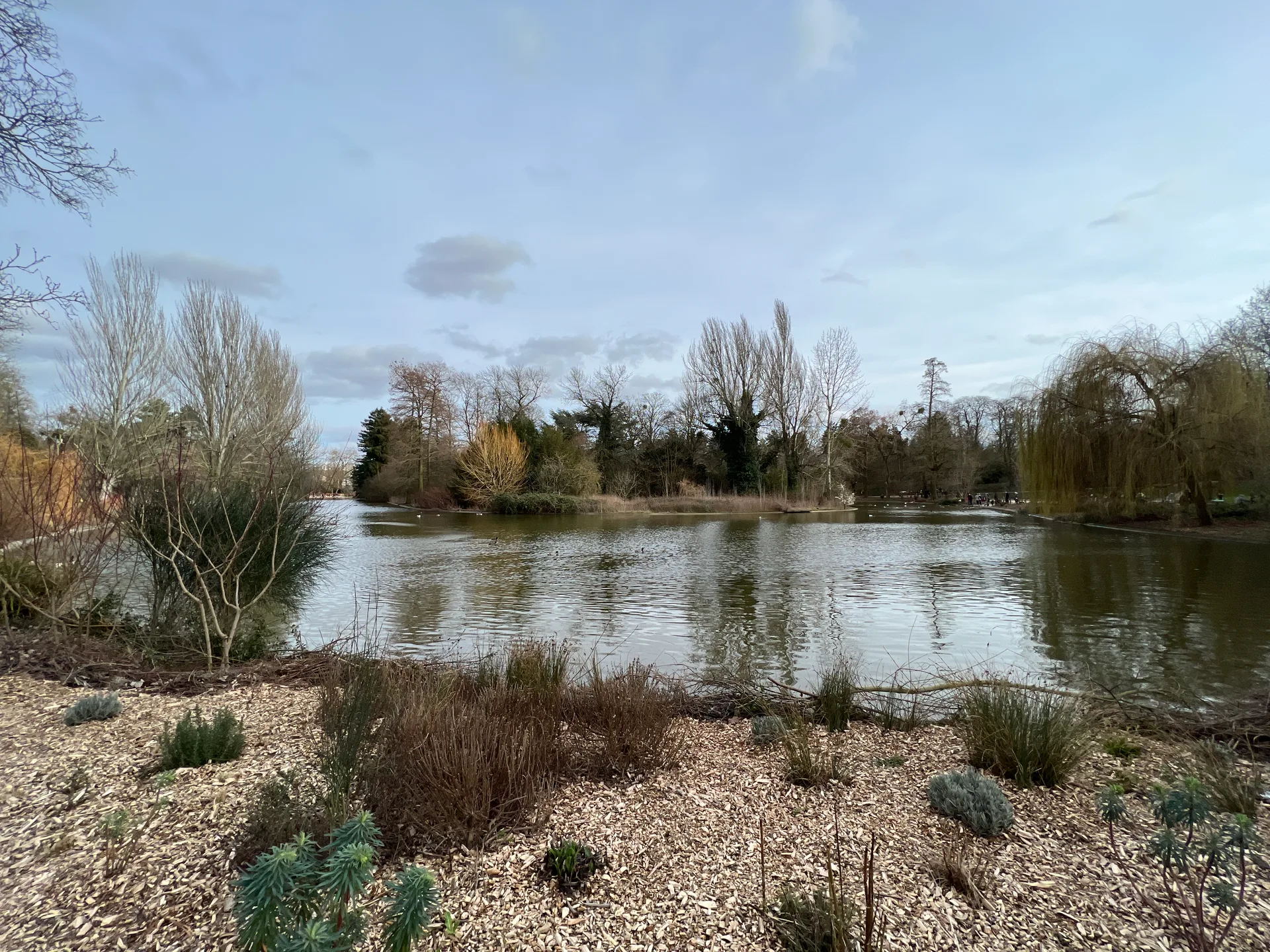 Lac de Saint-Mande à Paris — Sur le lac