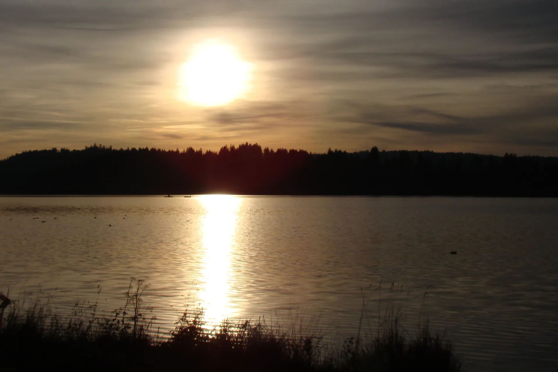 Lac de Saint-Point à Saint-Point-Lac — À 1,0 km du lac