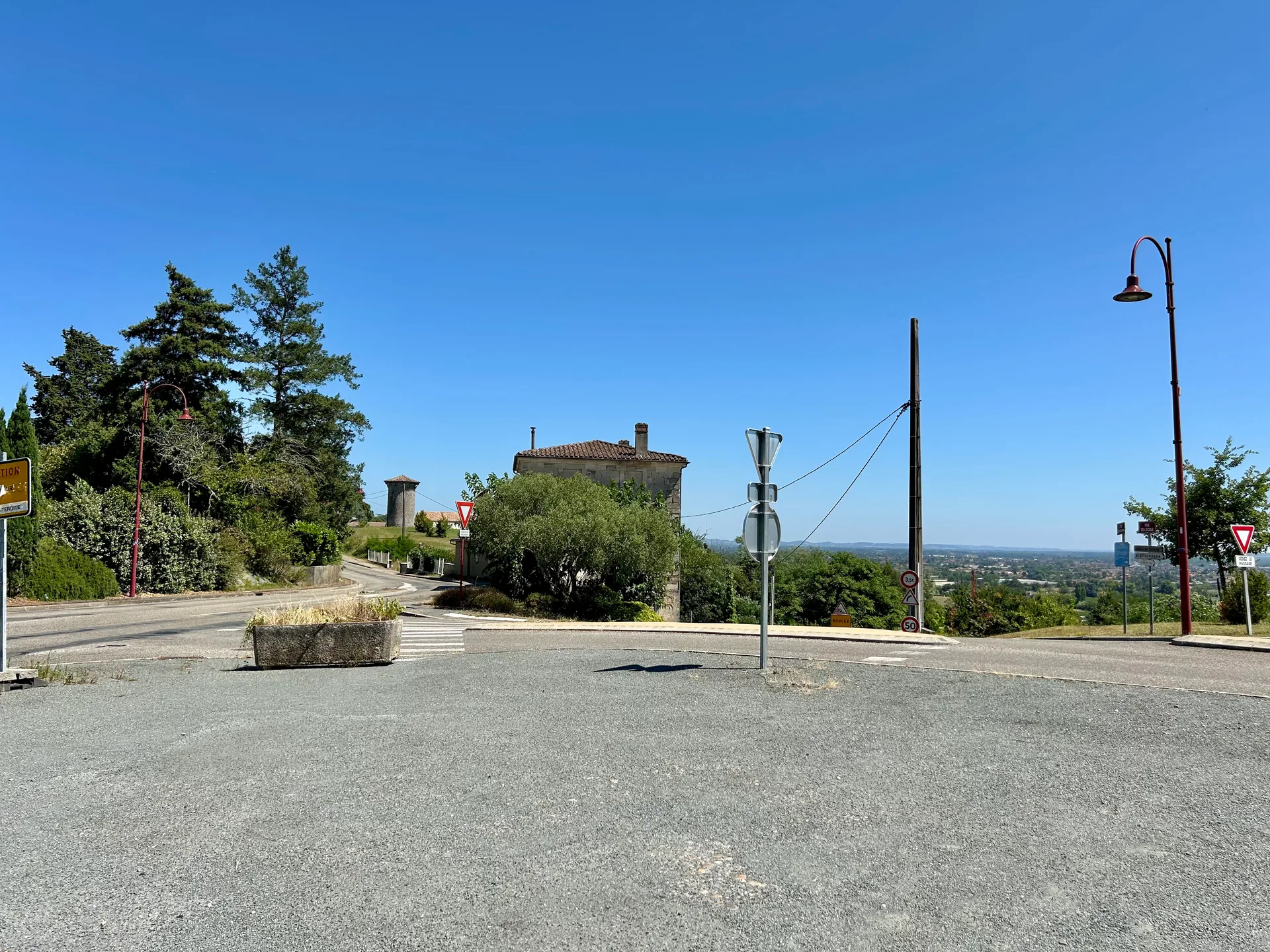 Lac de Sainte Bazeille à Beaupuy — À 1,8 km du lac