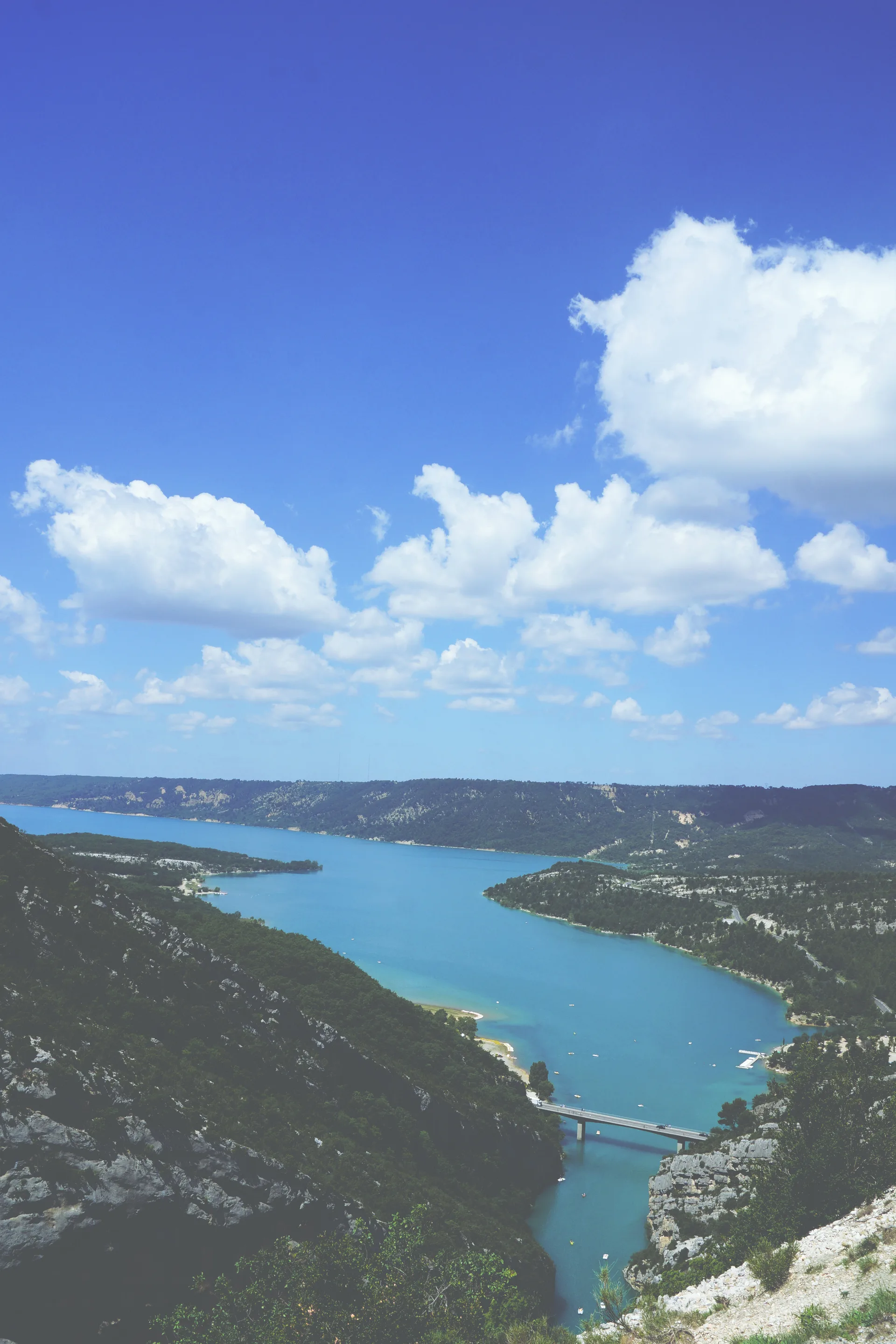 Lac de Sainte-Croix à Bauduen — À 1,0 km du lac