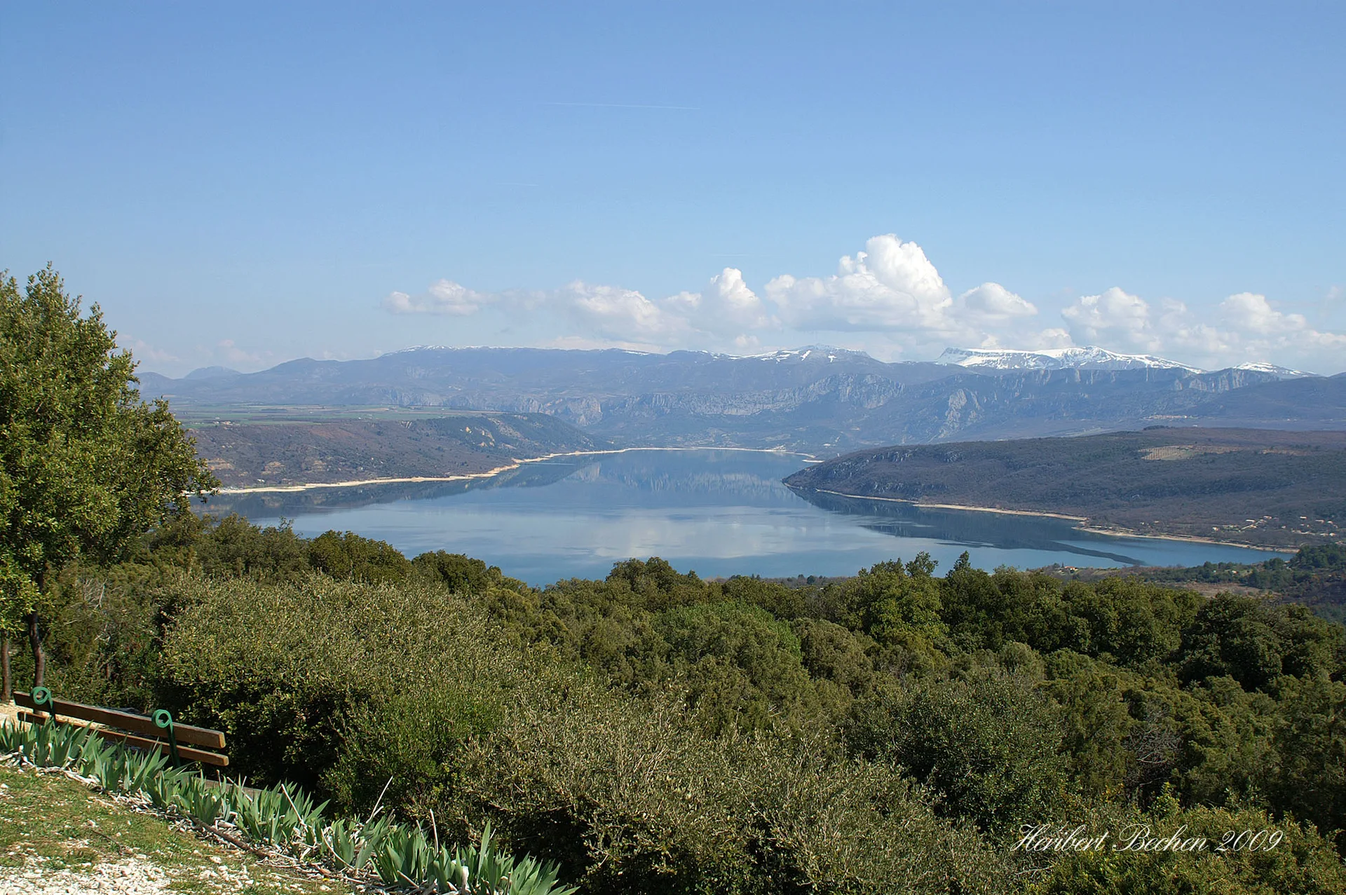 Lac de Sainte Croix du Verdon à Bauduen — À 3,4 km du lac